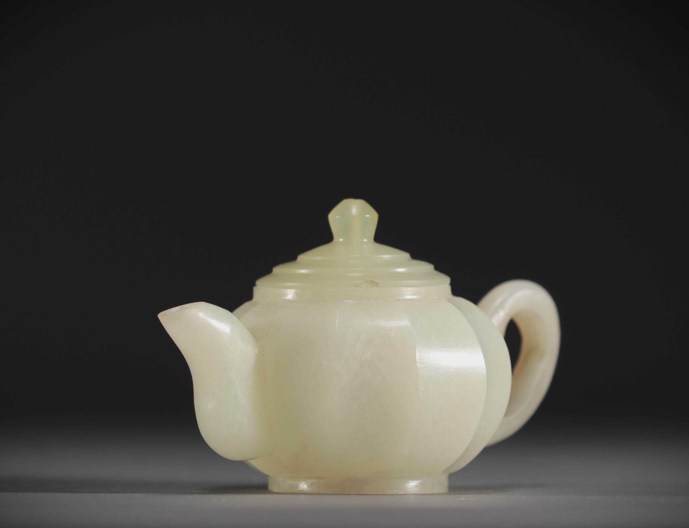 China - White jade teapot. - Image 3 of 5