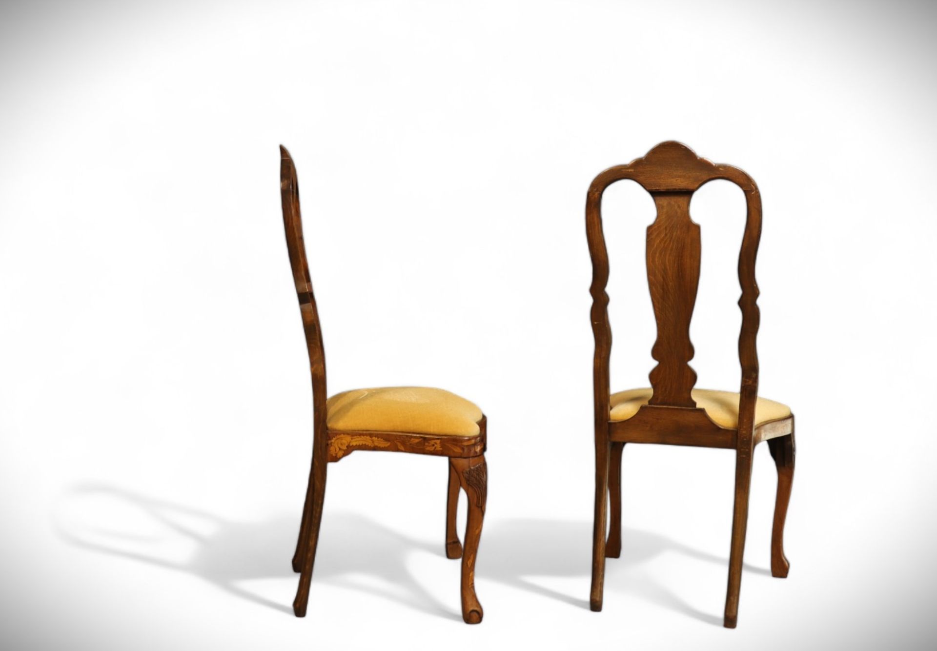 Set of four Dutch marquetry chairs dating from the 18th century. - Image 3 of 3