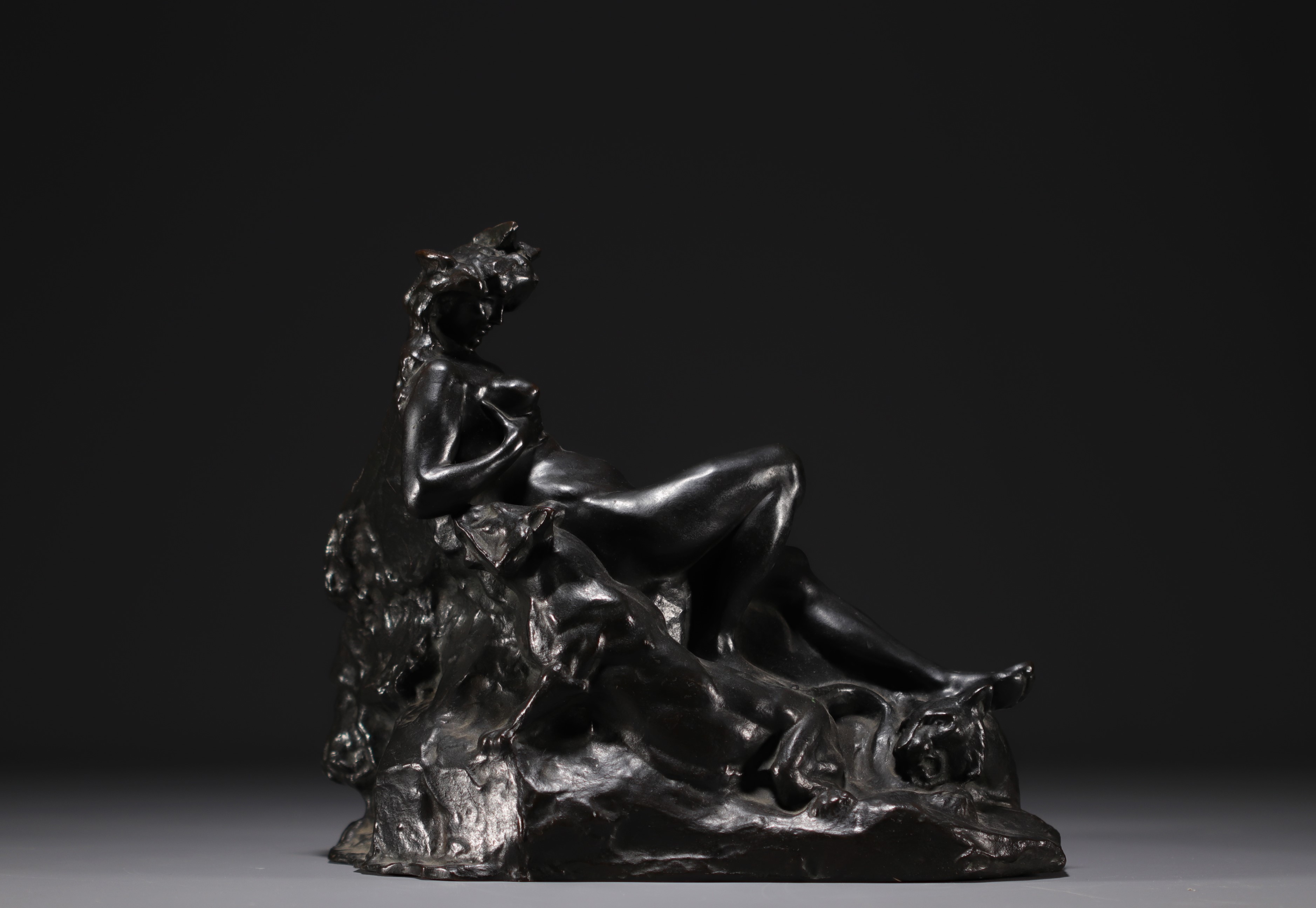 Auguste PUTTEMANS (1866-1922) "Jeune femme nue a la pantheres" Sculpture in bronze with black patina - Image 5 of 6