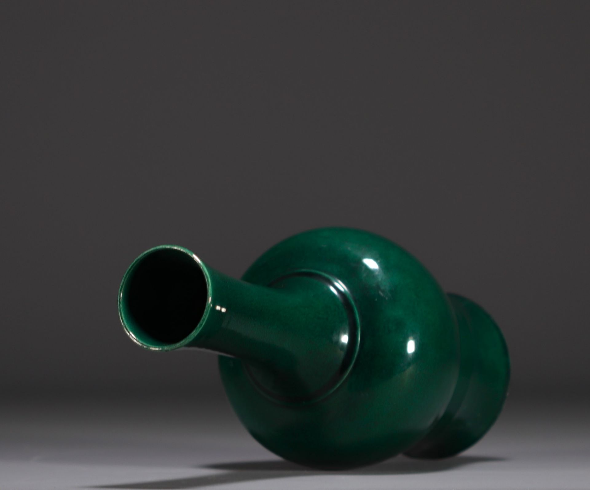 China - Green monochrome porcelain vase, Qing period. - Bild 4 aus 4