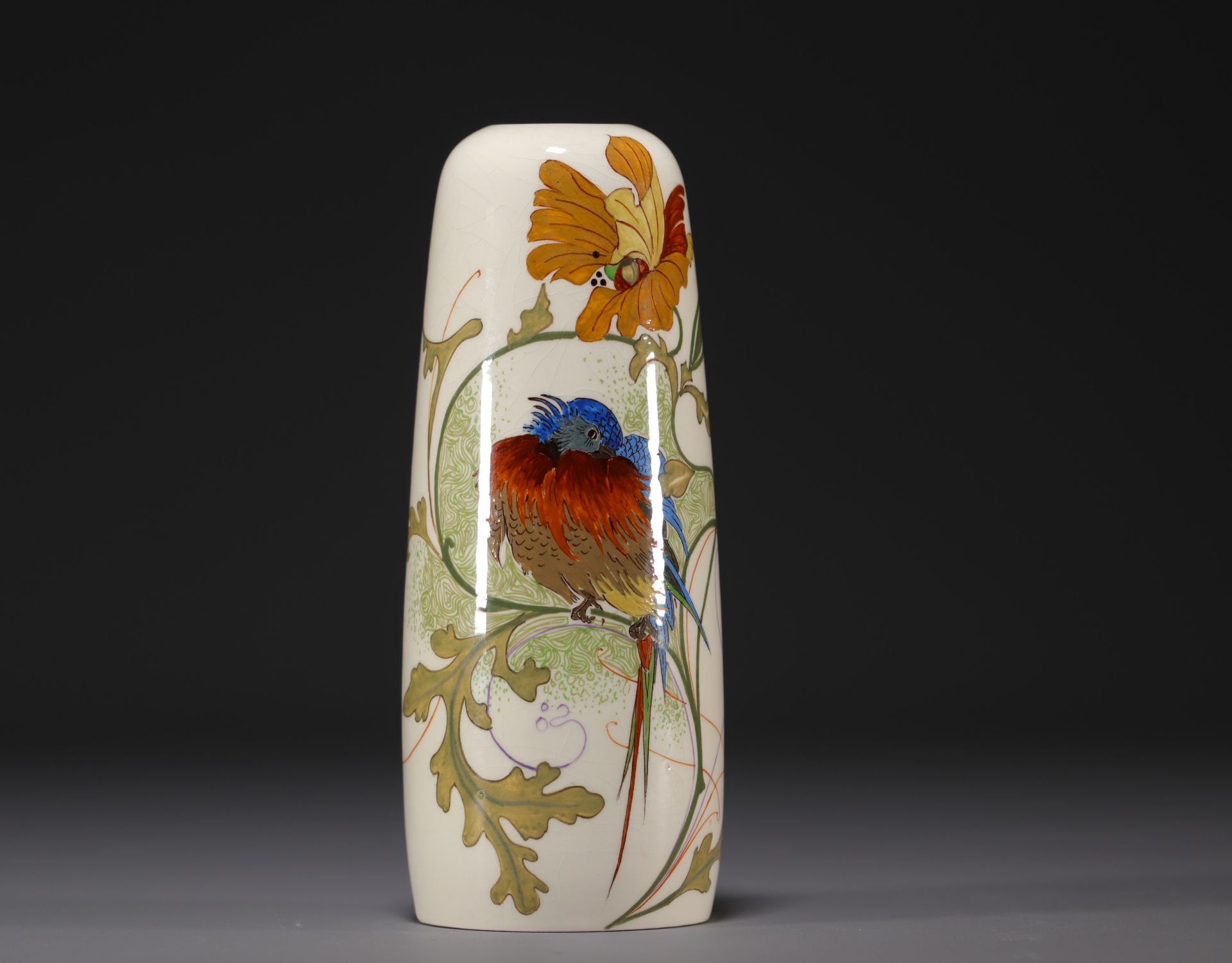 Vase en faience de Gouda, South Holland, vers 1900-1910.