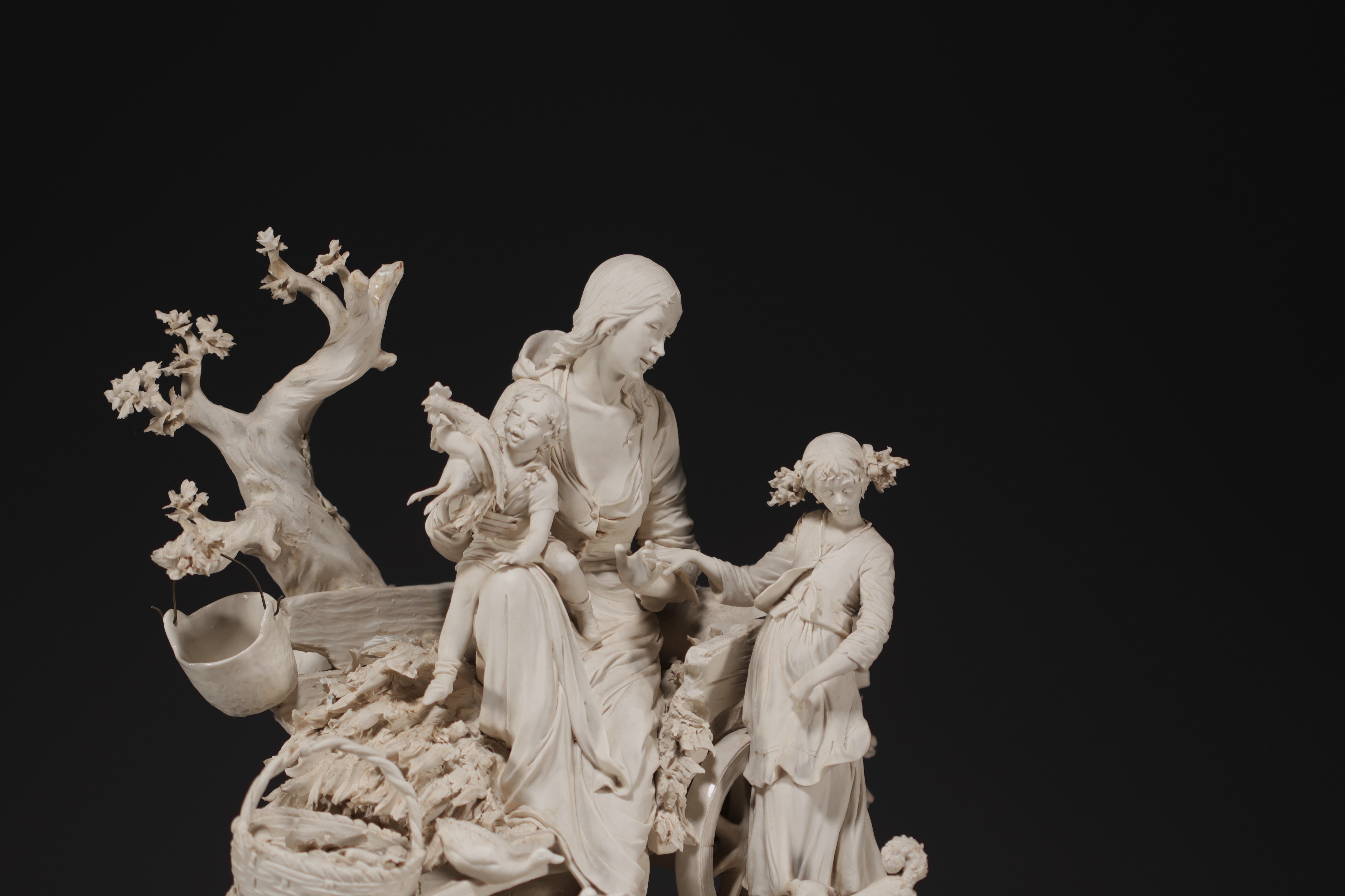 Capodimonte - "The Family" Imposing group in biscuit and enamelled porcelain, blue mark on the base. - Image 2 of 6