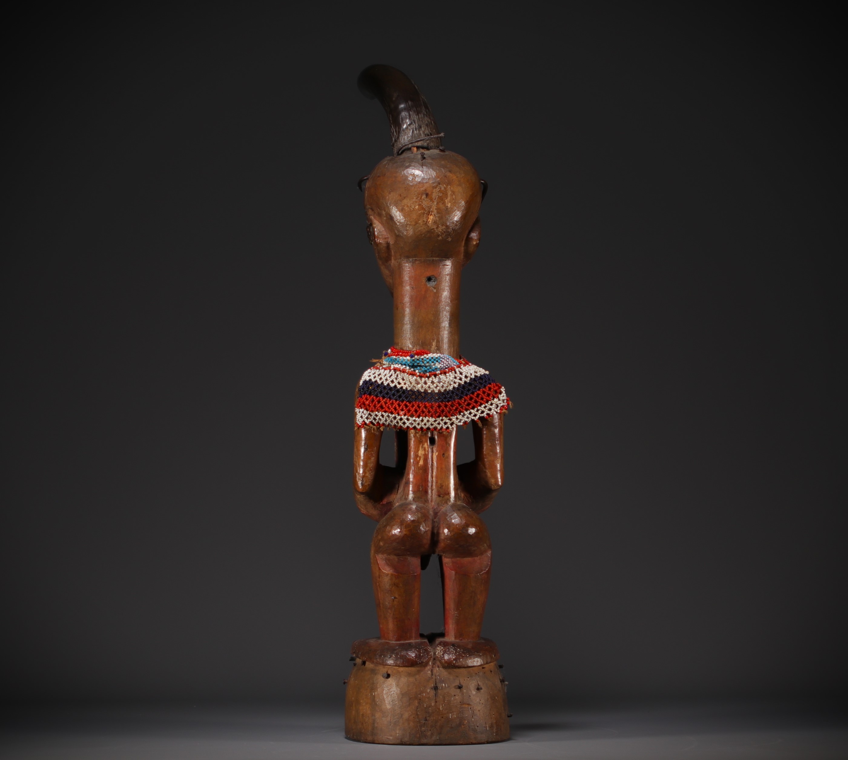 Important SONGYE male statue from the TSHOFA region, collected around 1900. - Image 7 of 9