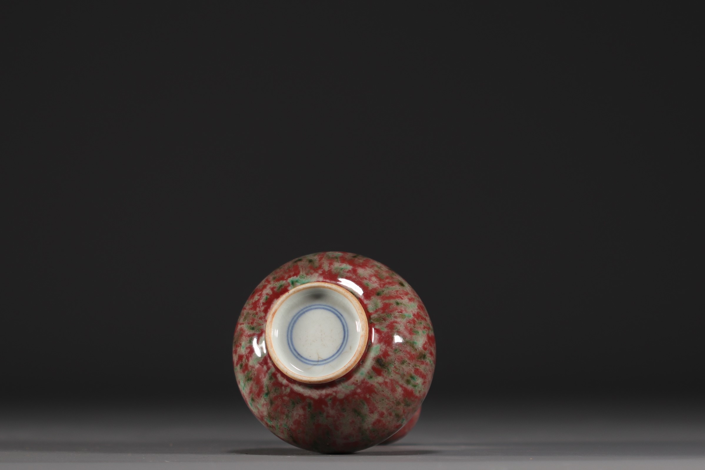 China - Flamed oxblood glaze porcelain vase, circle mark. - Image 3 of 3