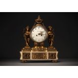 Louis XVI period clock in gilt bronze and white marble, Crosnier movement in Paris.