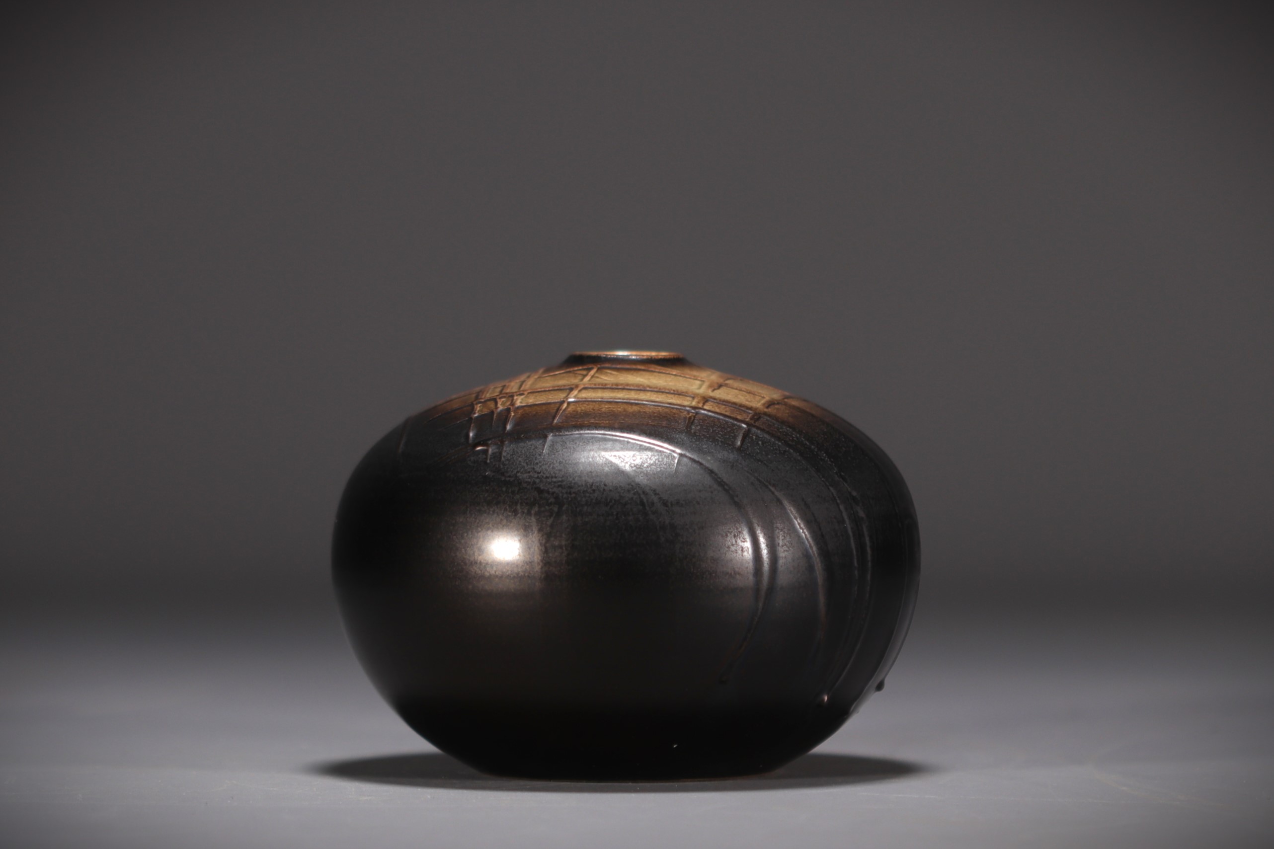 Suzanne RAMIE (1905-1964) Brown shaded glazed ceramic vase, Madoura workshop. - Image 4 of 5