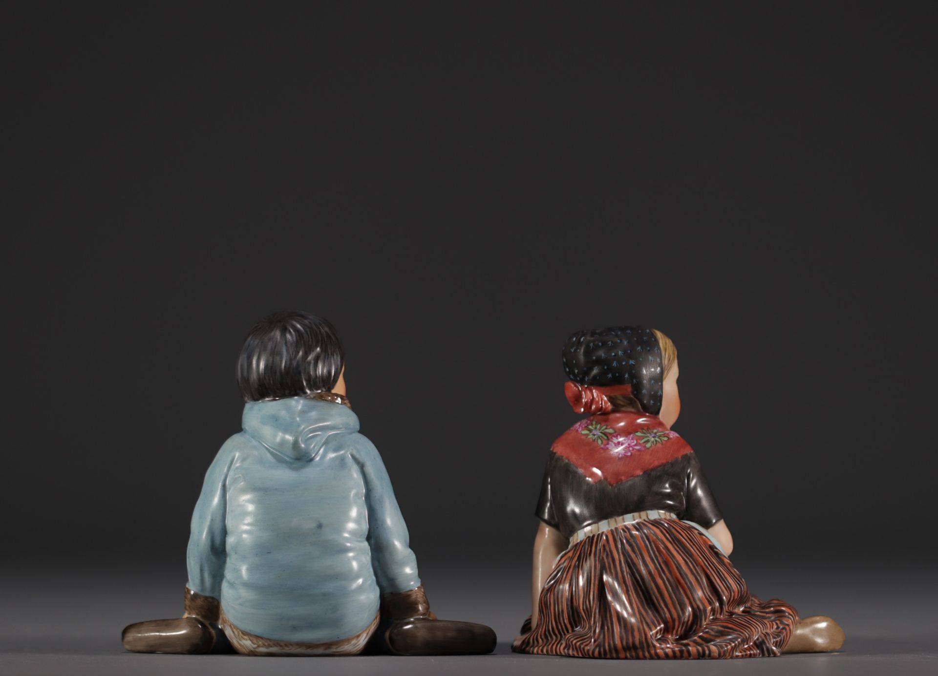 Carl MARTIN-HANSEN for Royal Copenhagen, "Jeune fille des Feroe" and "Greenland", in porcelain, Juli - Bild 4 aus 5