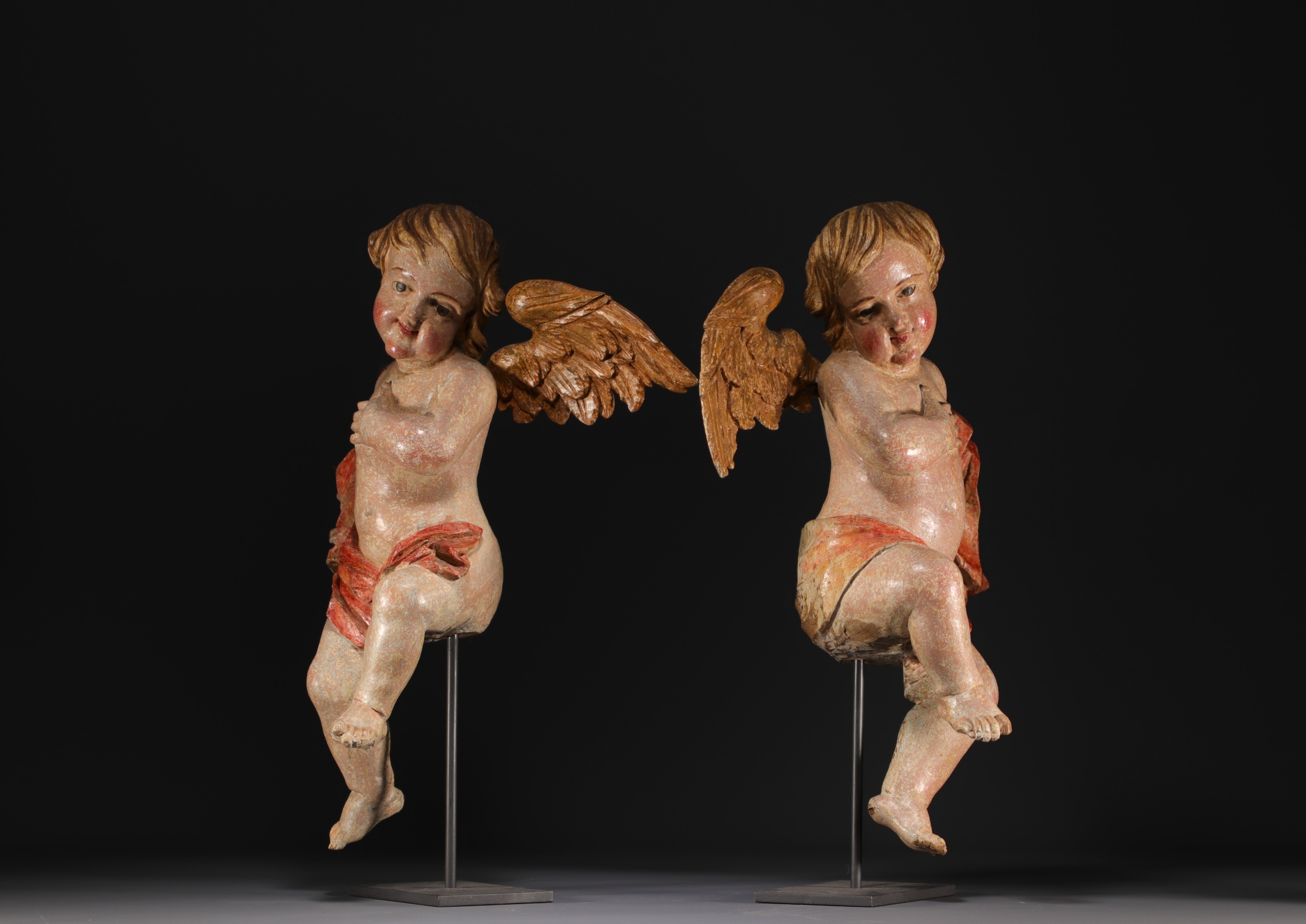 Pair of cherubs in polychrome carved wood, 18th century. - Image 3 of 6