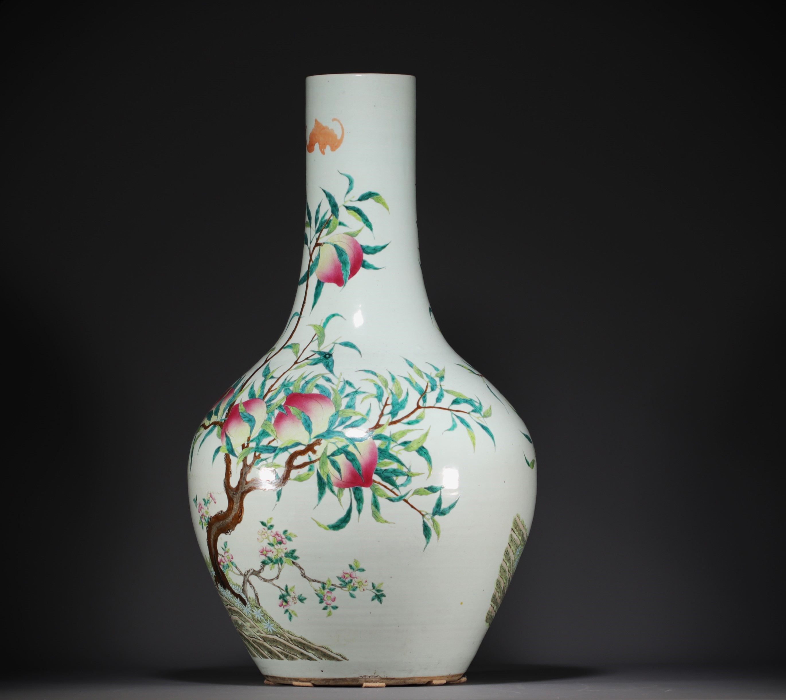 China - Imposing famille rose porcelain vase with nine peaches design, Qing dynasty. (100cm high) - Image 4 of 13