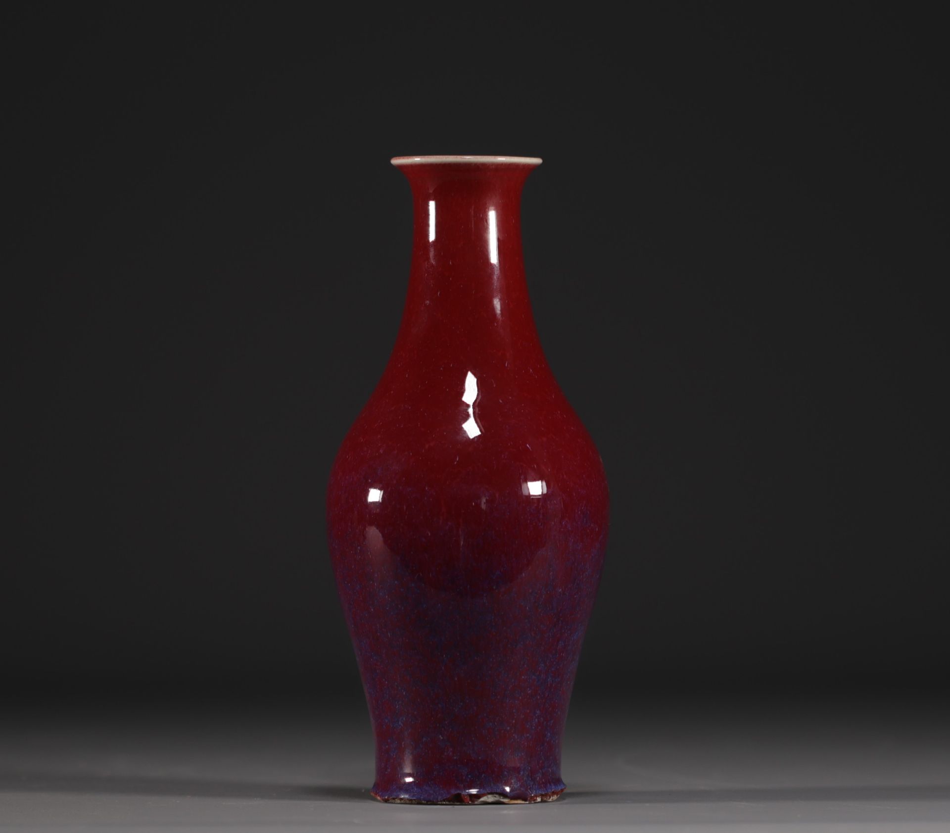 China - Flamed oxblood porcelain vase. - Bild 2 aus 3