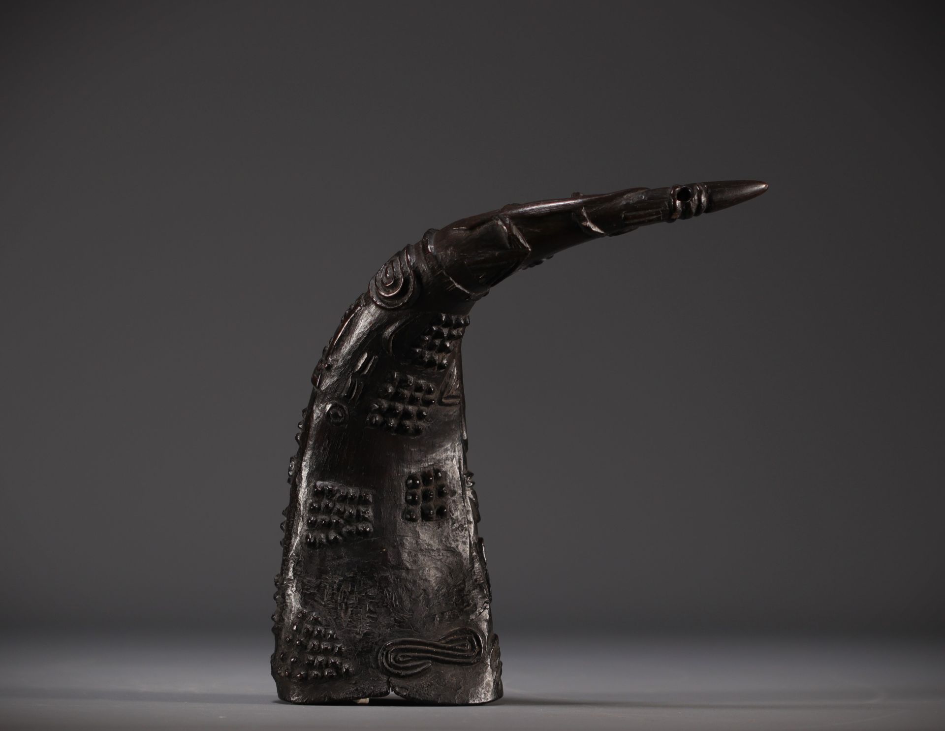 Buffalo horn libatory cup - Kuba - Rep.Dem.Congo - Image 4 of 4