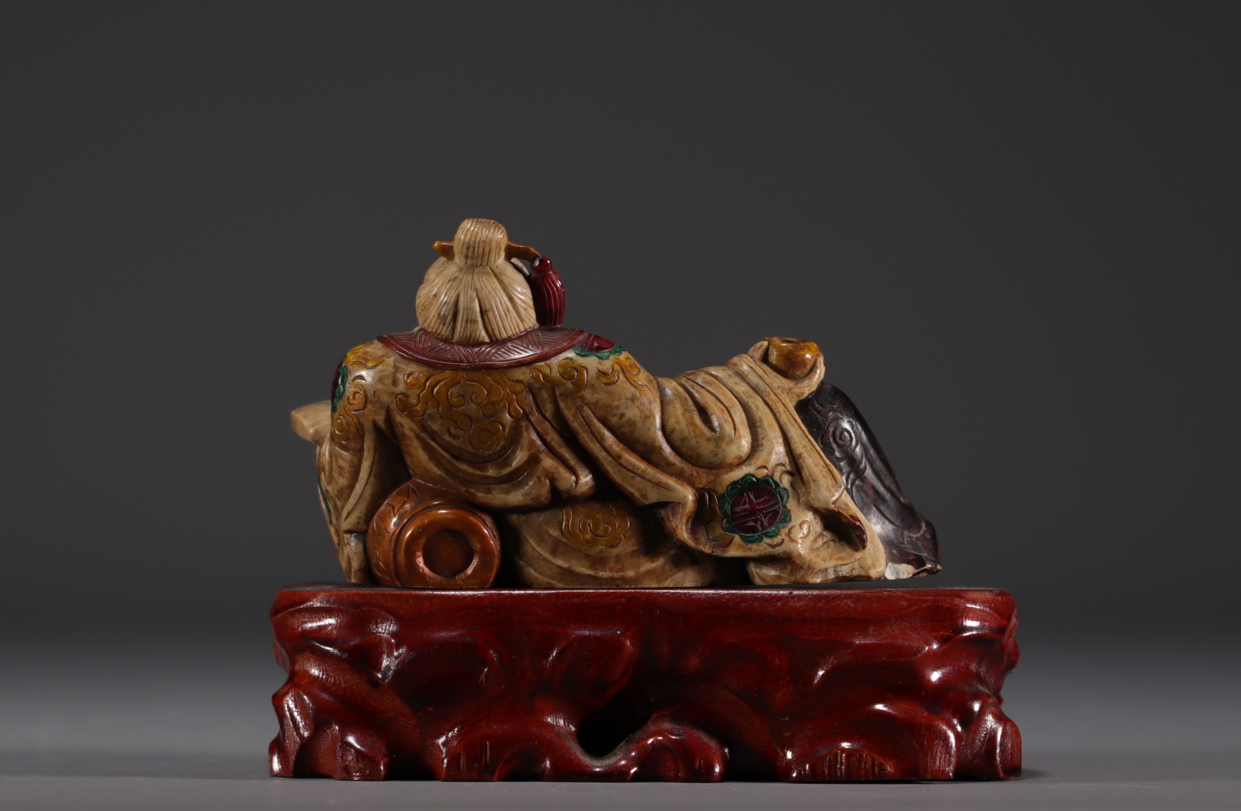 China - Polychrome stone sculpture of a Dignitary on a wooden base. - Image 2 of 4