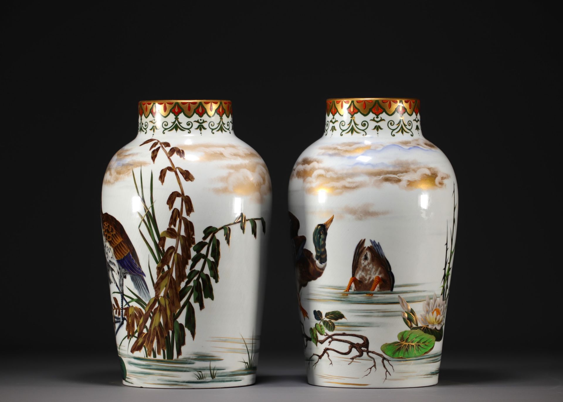 Taxile DOAT (1851-1938) - Pair of Japanese porcelain vases decorated with birds, circa 1900. - Image 4 of 5