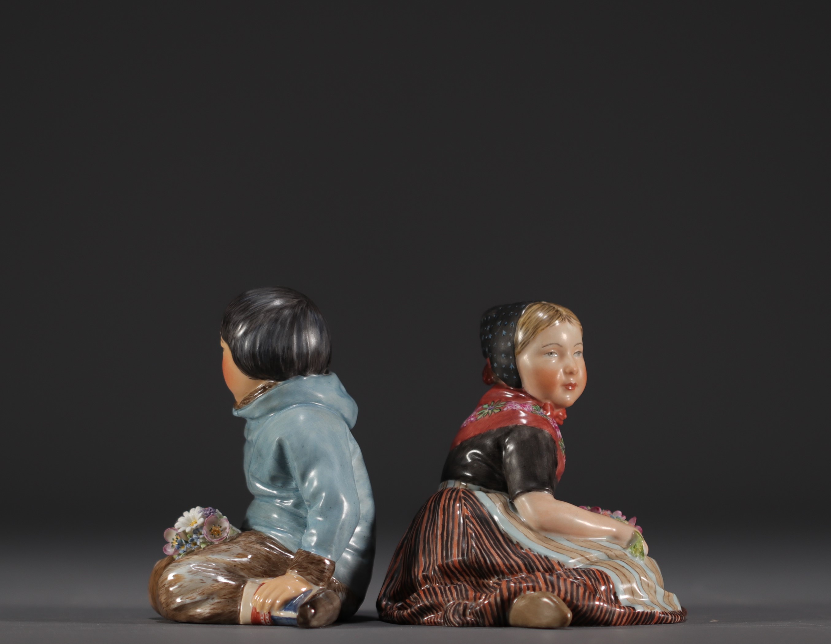 Carl MARTIN-HANSEN for Royal Copenhagen, "Jeune fille des Feroe" and "Greenland", in porcelain, Juli - Image 3 of 5