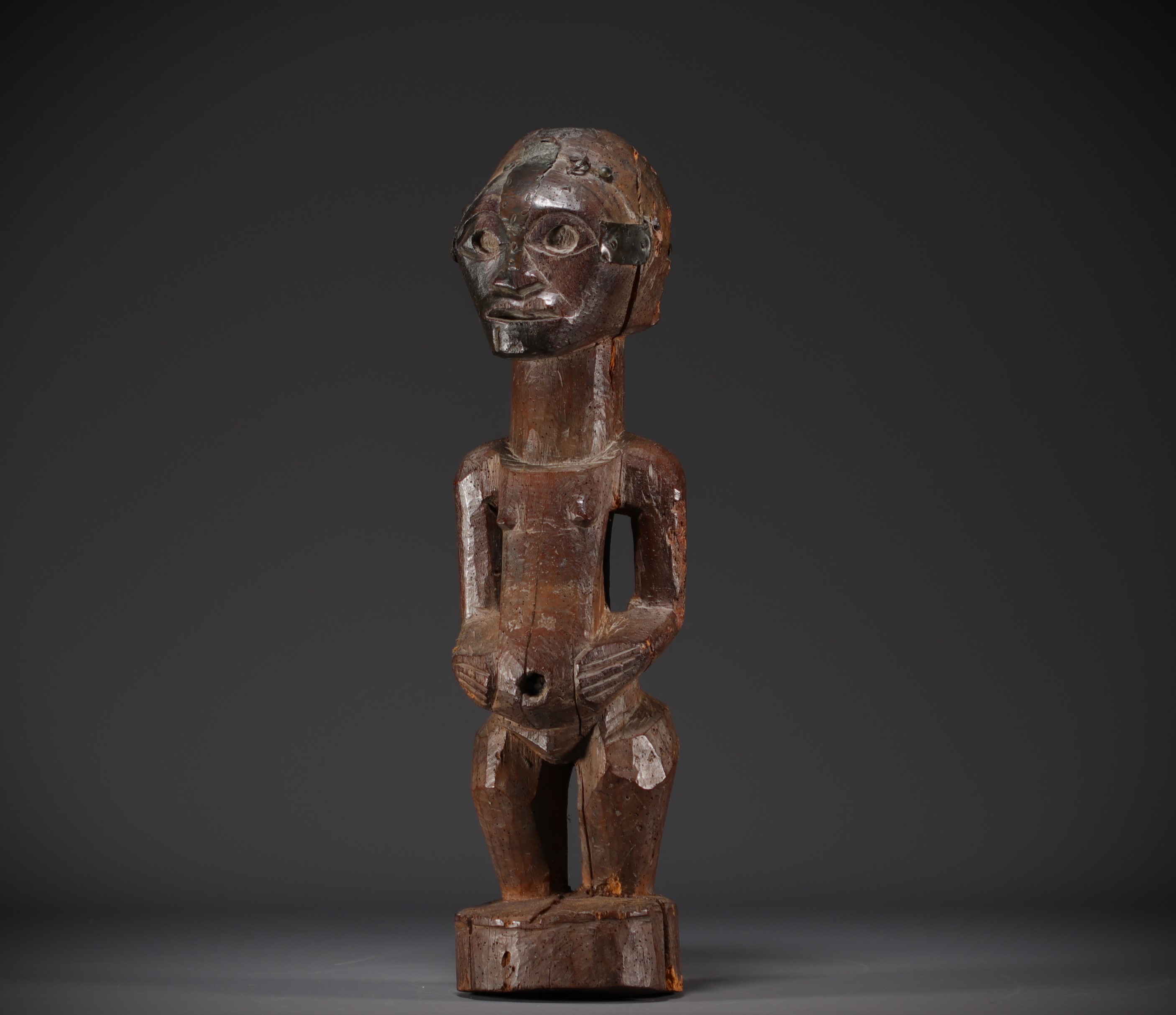 SONGYE statue - Sankuru/Lubefu style collected around 1900 - Rep.Dem.Congo - Image 3 of 7