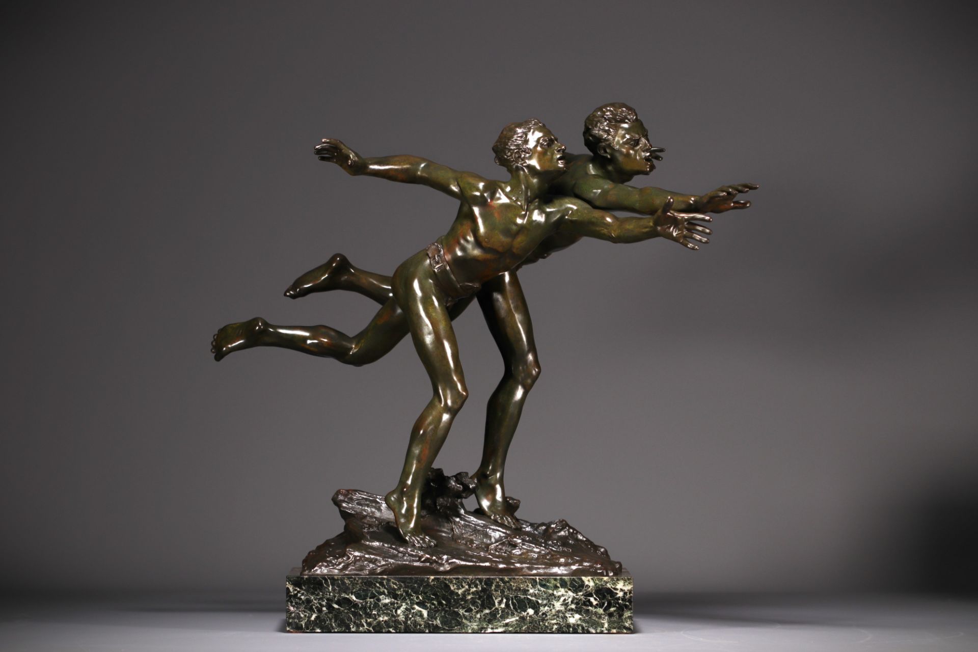 Edouard DROUOT (1859-1945) "La course" Bronze with green and brown shaded patina, on a marble base, 