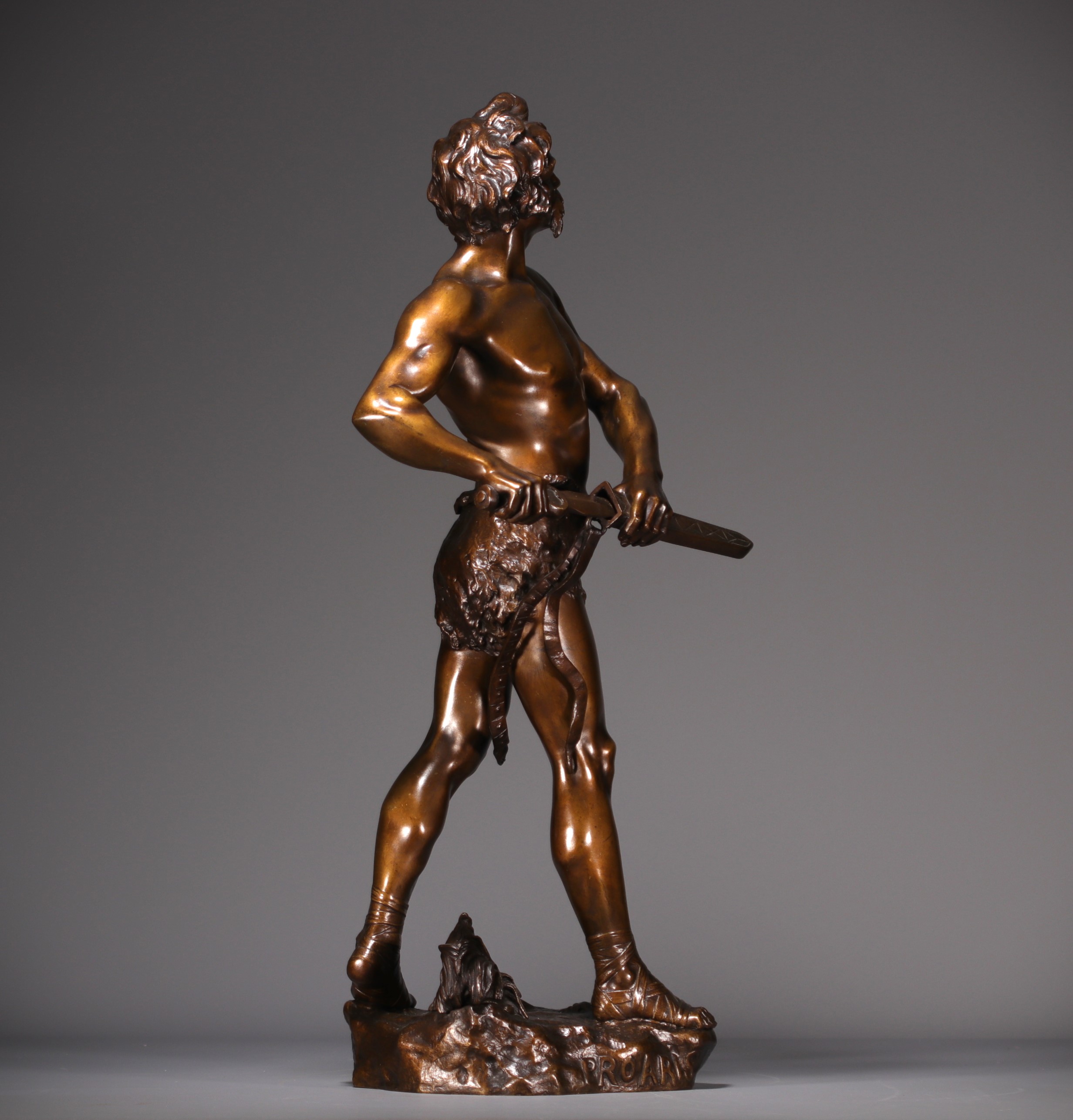 Henri FUGERE (1872-1944) "PRO ARIS ET FOCIS" Statue in bronze with shaded patina. - Image 3 of 6