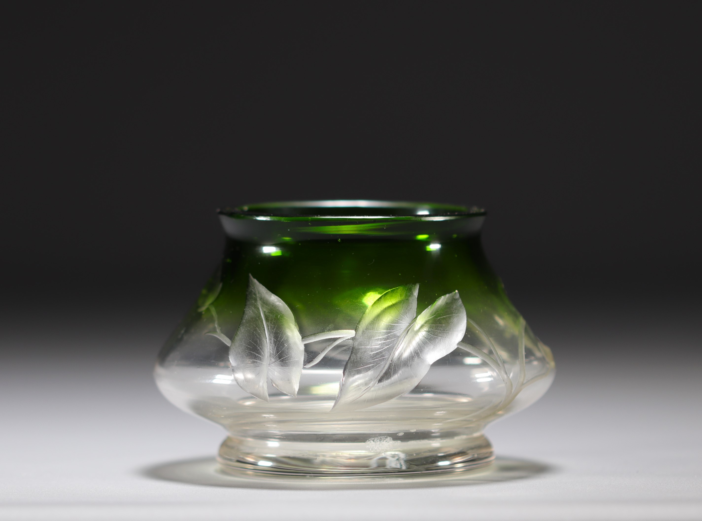 MOSER Karlsbad - Small vase with floral decoration in shades of green, circa 1900. - Image 5 of 5