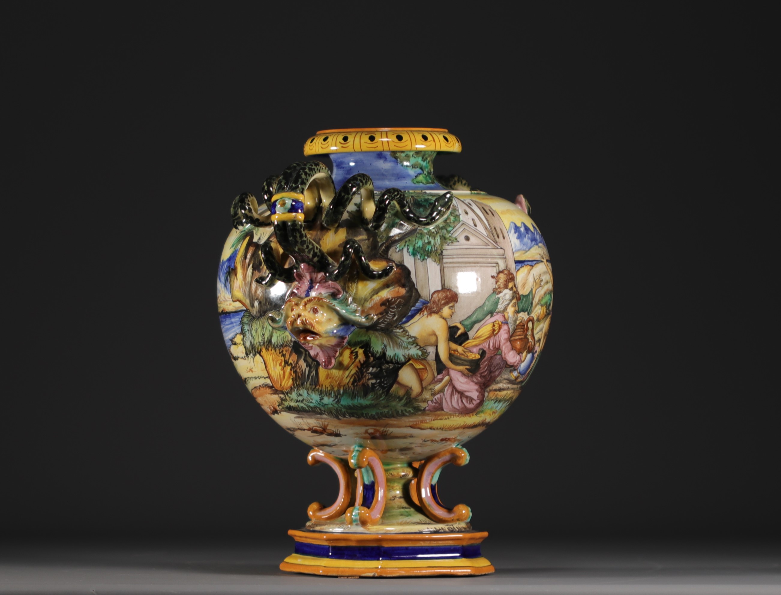 Albarello majolica urn vase decorated with antique scenes. - Image 3 of 5