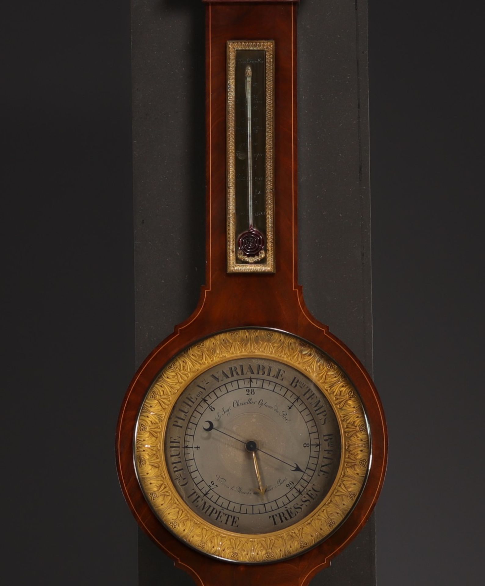 Barometer in mahogany veneer and gilt bronze "Chevallier opticien du Roi", 19th century. - Bild 2 aus 2