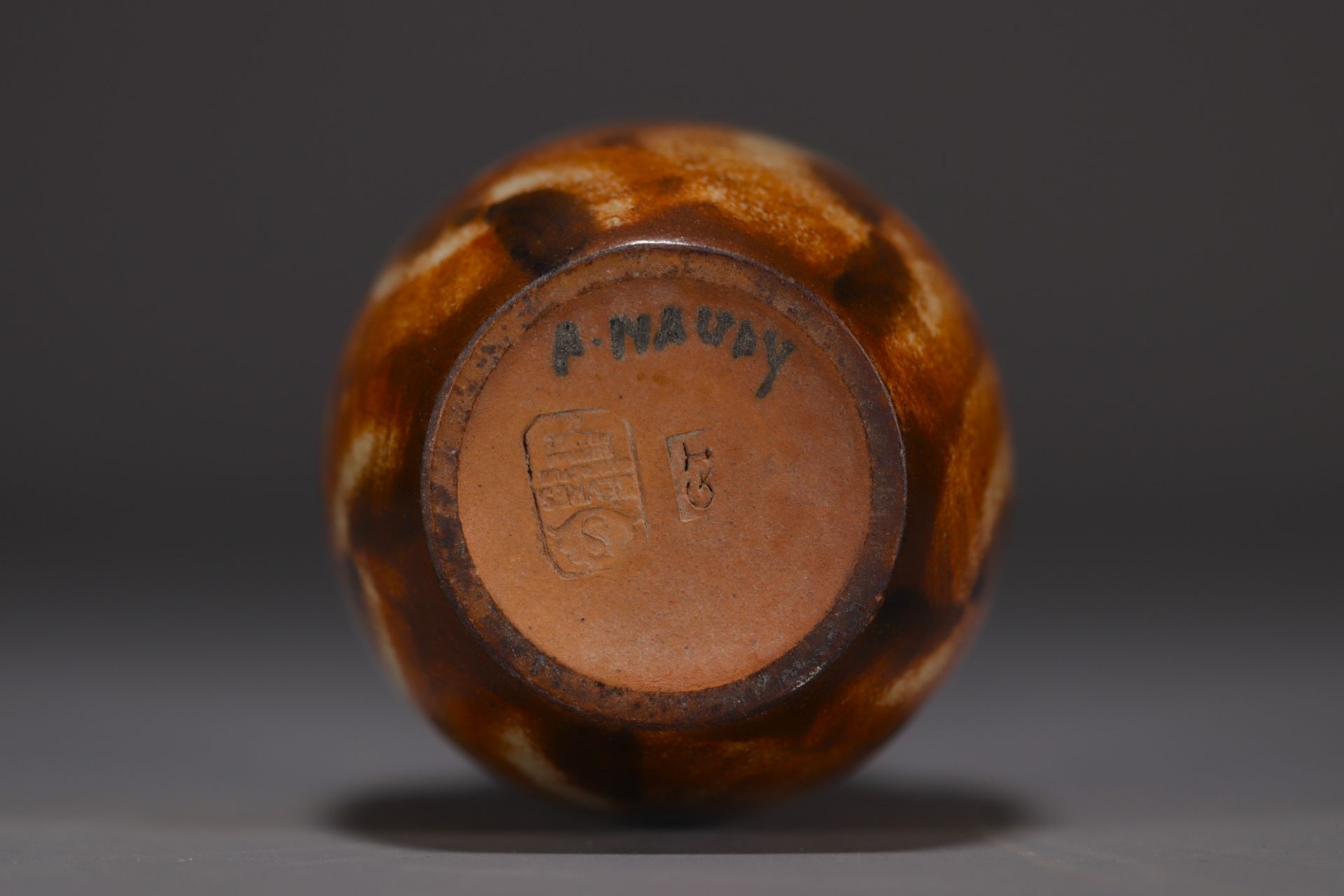 Andre NAUDY (XXth) Soft stoneware vase with geometric decoration, signature and Sevres stamp under t - Image 4 of 4