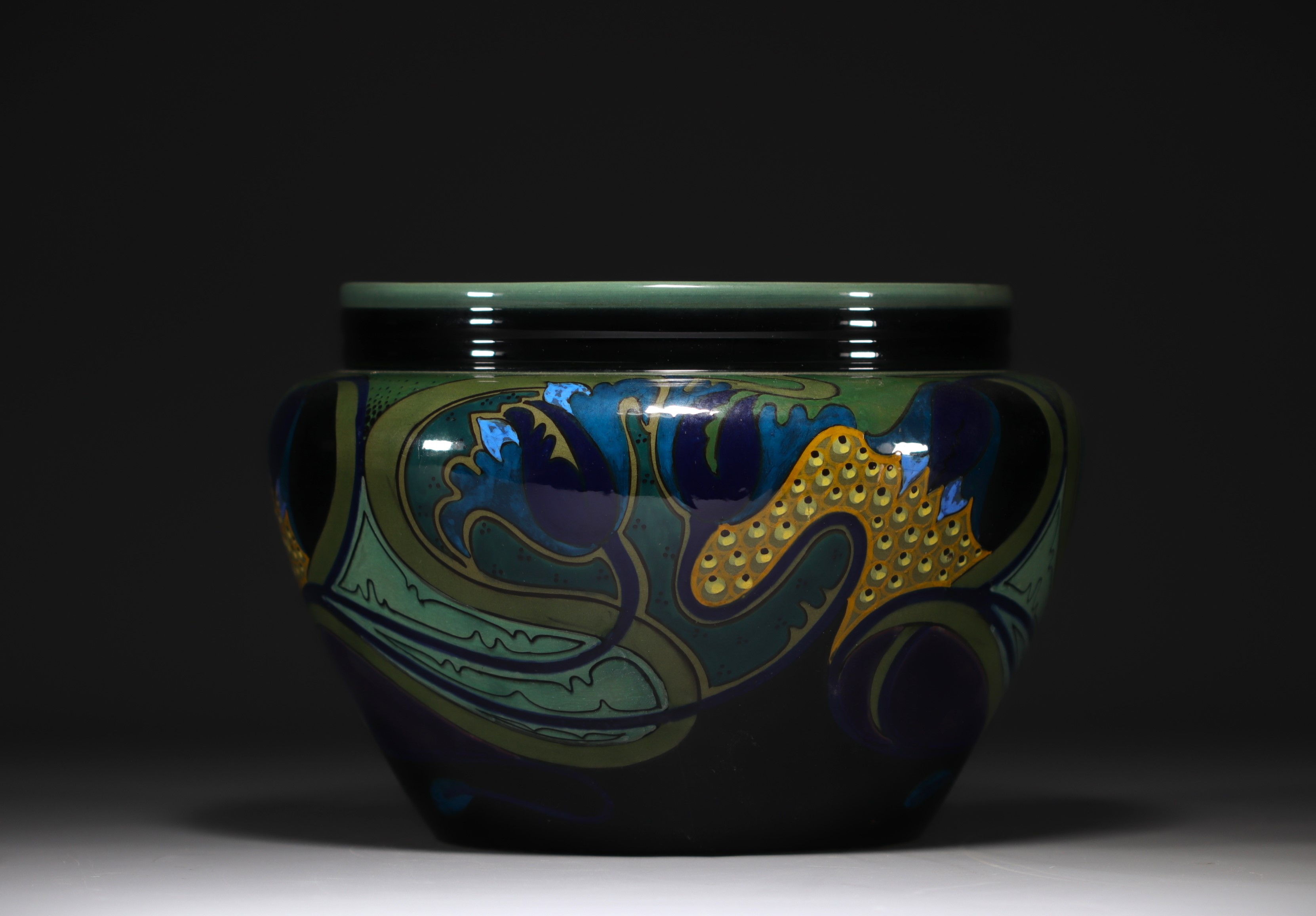 Art Nouveau ceramic vase or bowl from the Gouda factory in the Netherlands. - Image 4 of 6