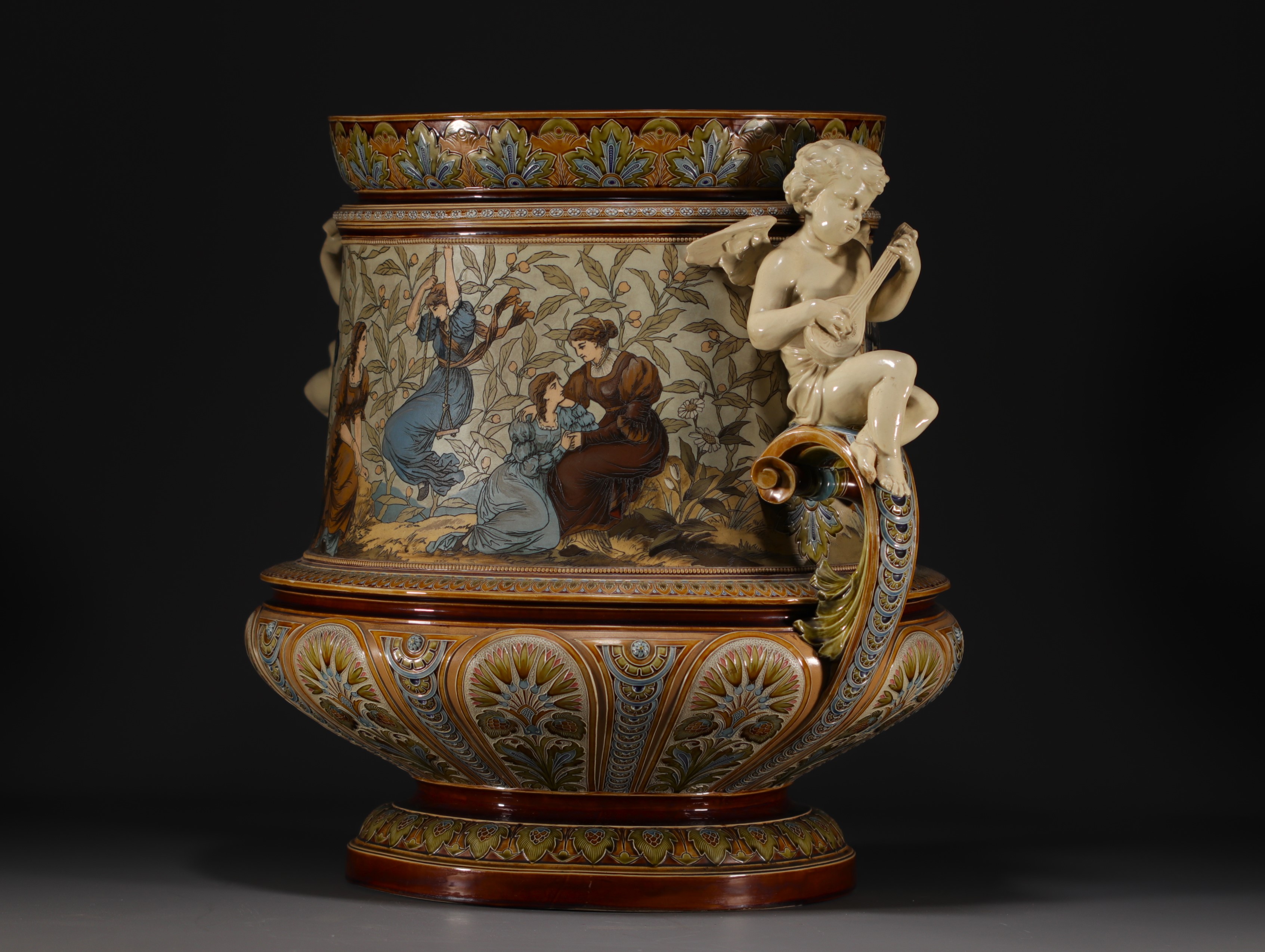 Villeroy & Boch Mettlach - Imposing and rare ceramic planter with figures on a mahogany saddle. Circ - Image 7 of 10