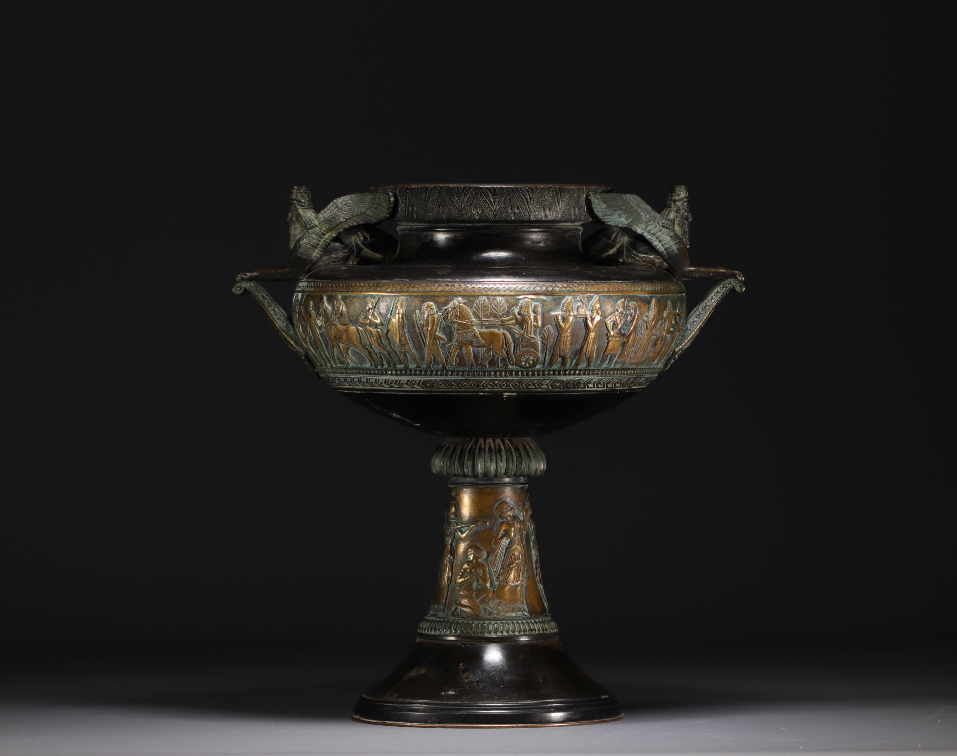 Bronze bowl on foot with Etruscan motifs, late 19th century.