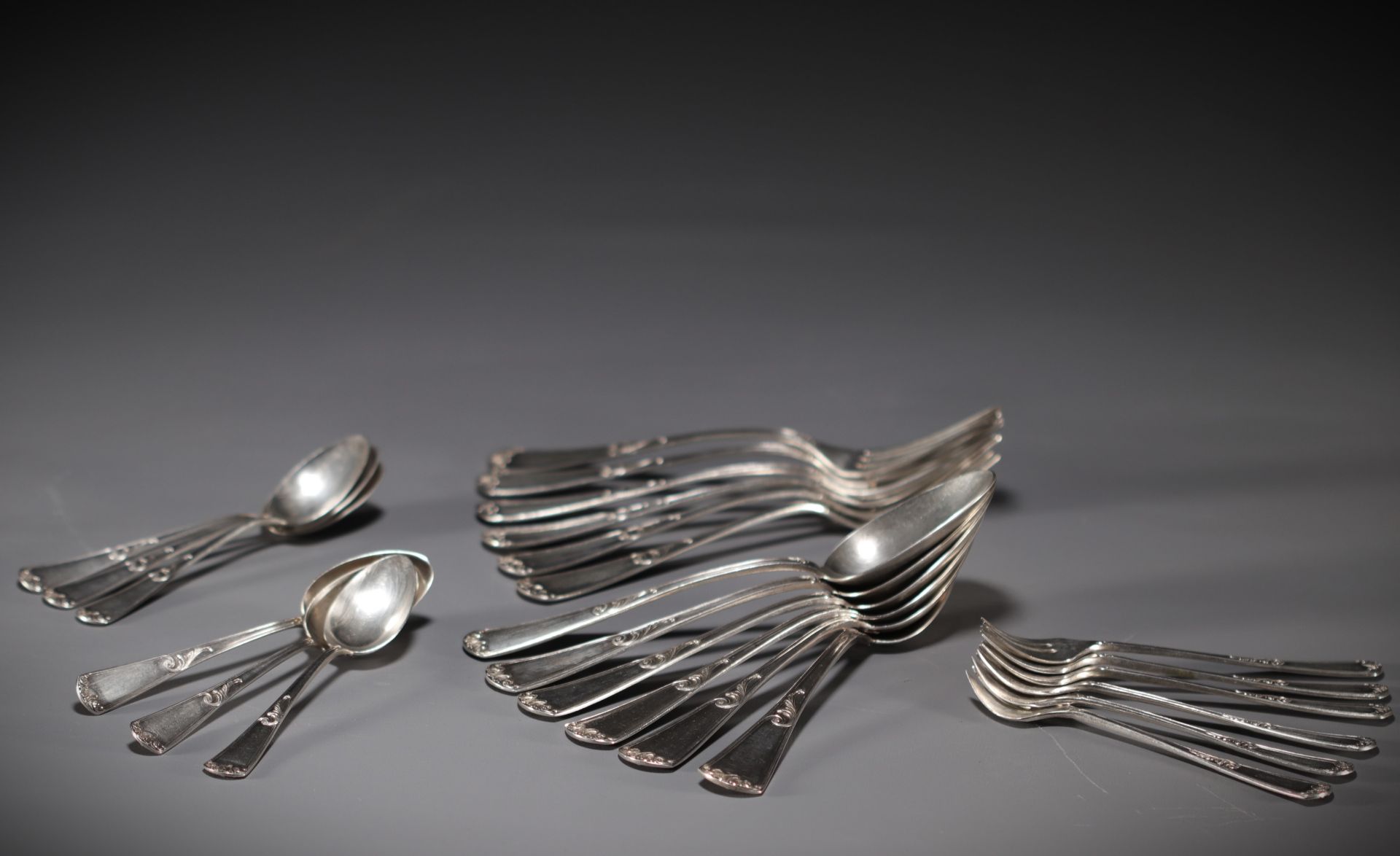 Set of 24 pieces of solid silver flatware, hallmarked V.R. - Bild 2 aus 3