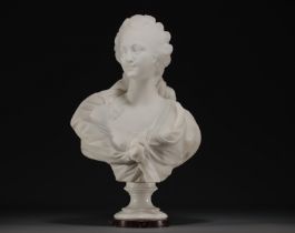 "Marquise de Pompadour" carved bust in Carrara marble, signed Houdon.