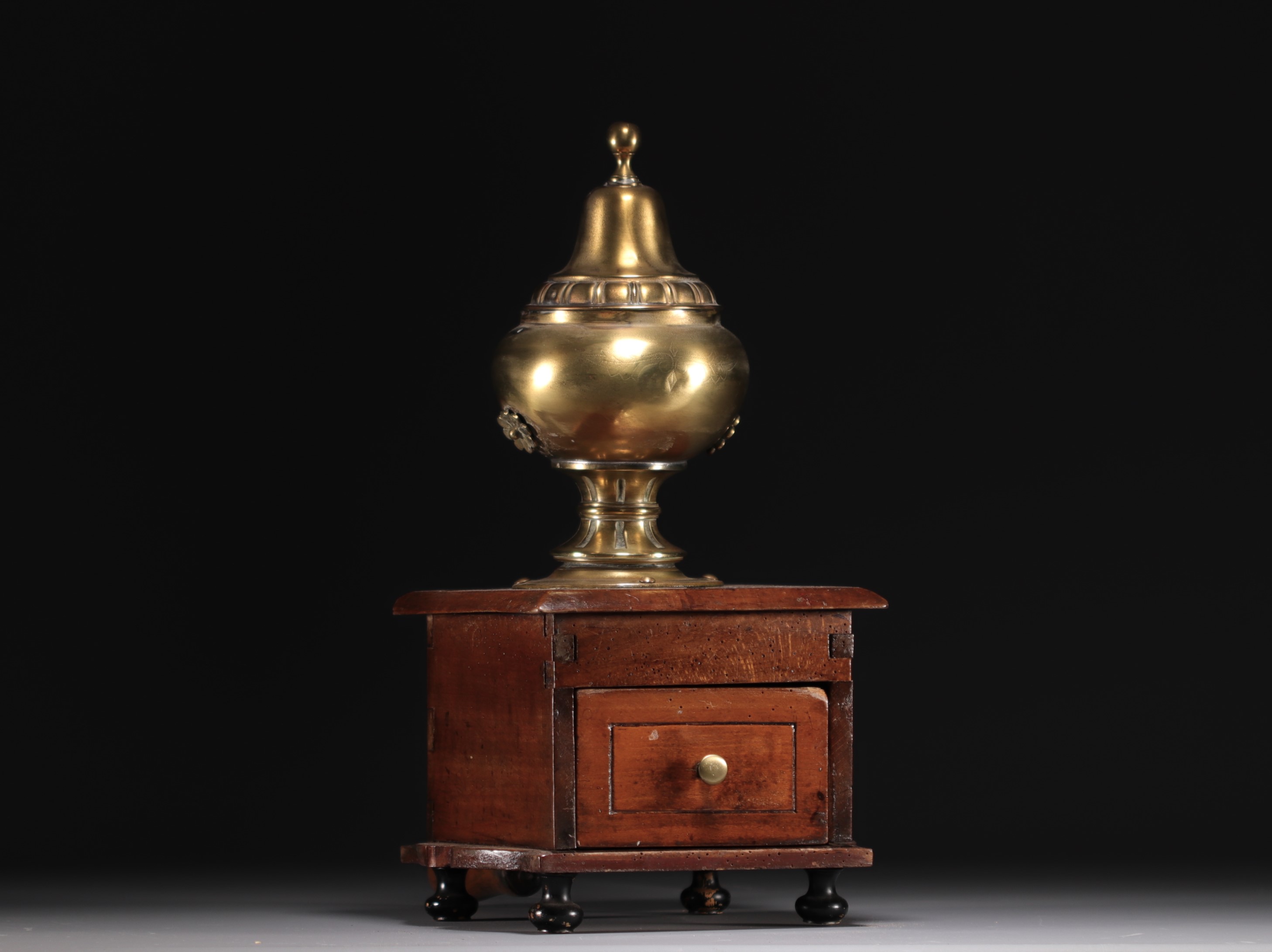 Walnut and brass coffee grinder, 18th-19th century. - Image 2 of 3