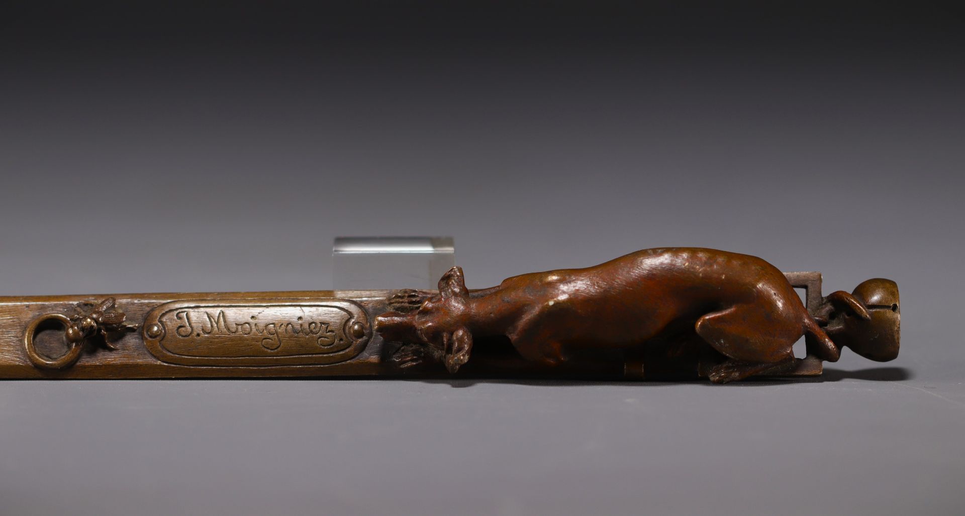 Jules MOIGNIEZ (1835-1894) Bronze letter opener decorated with a dog on a collar, signed. - Bild 5 aus 6