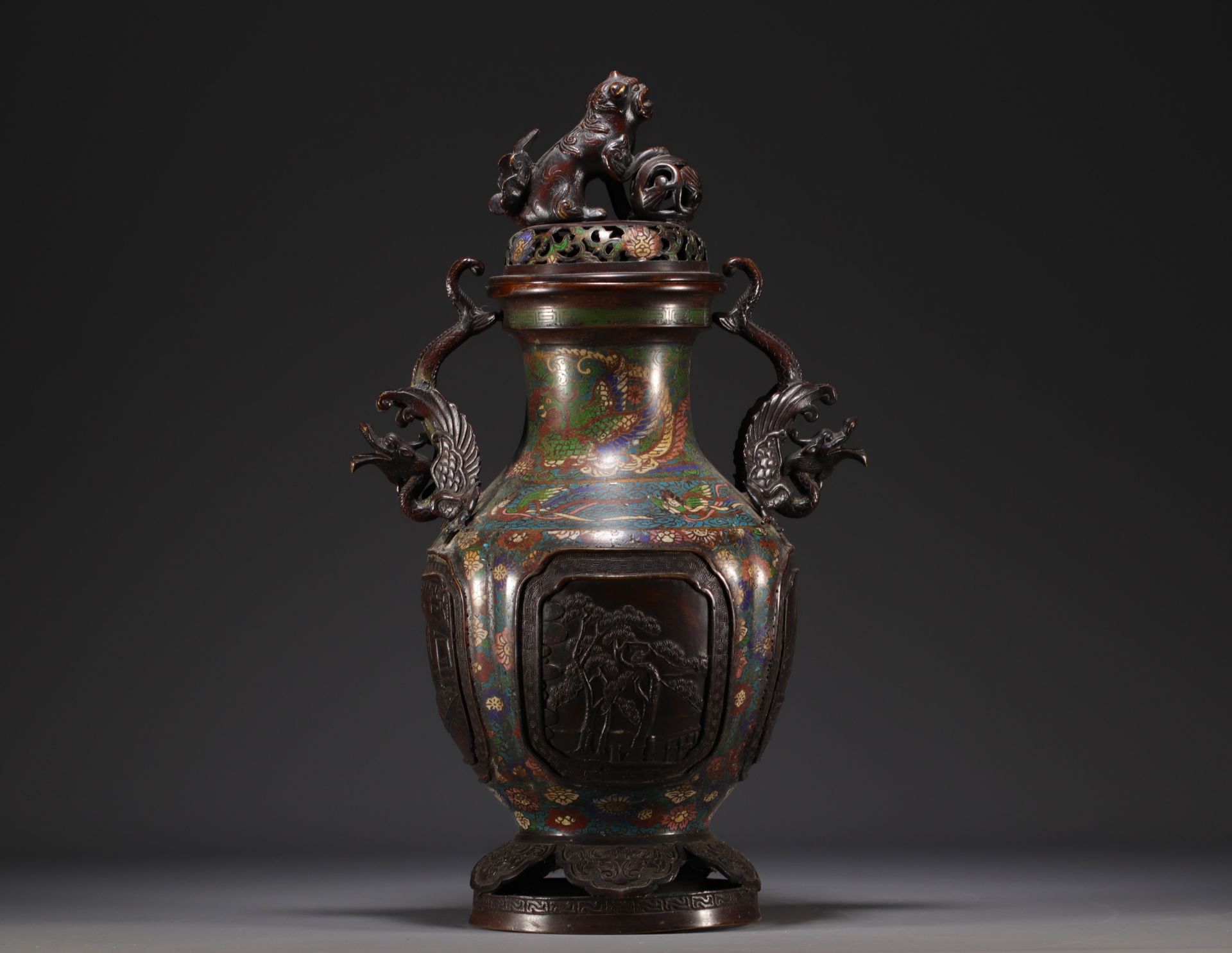 Japan - Cloisonne bronze perfume burner decorated with dragons and chimeras. - Bild 4 aus 4