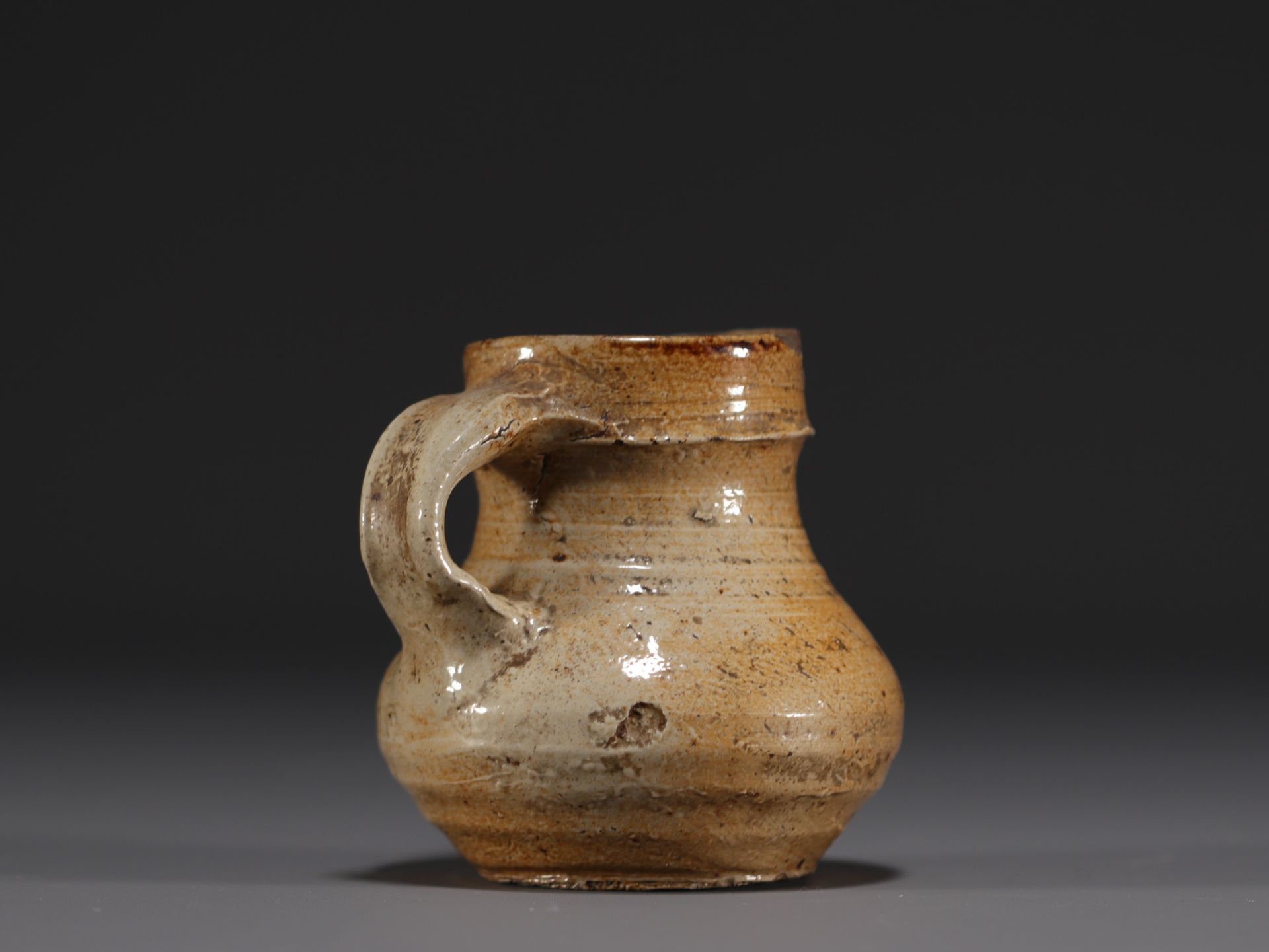 Raeren - Stoneware jug, salt glaze, 16th century. - Image 2 of 4