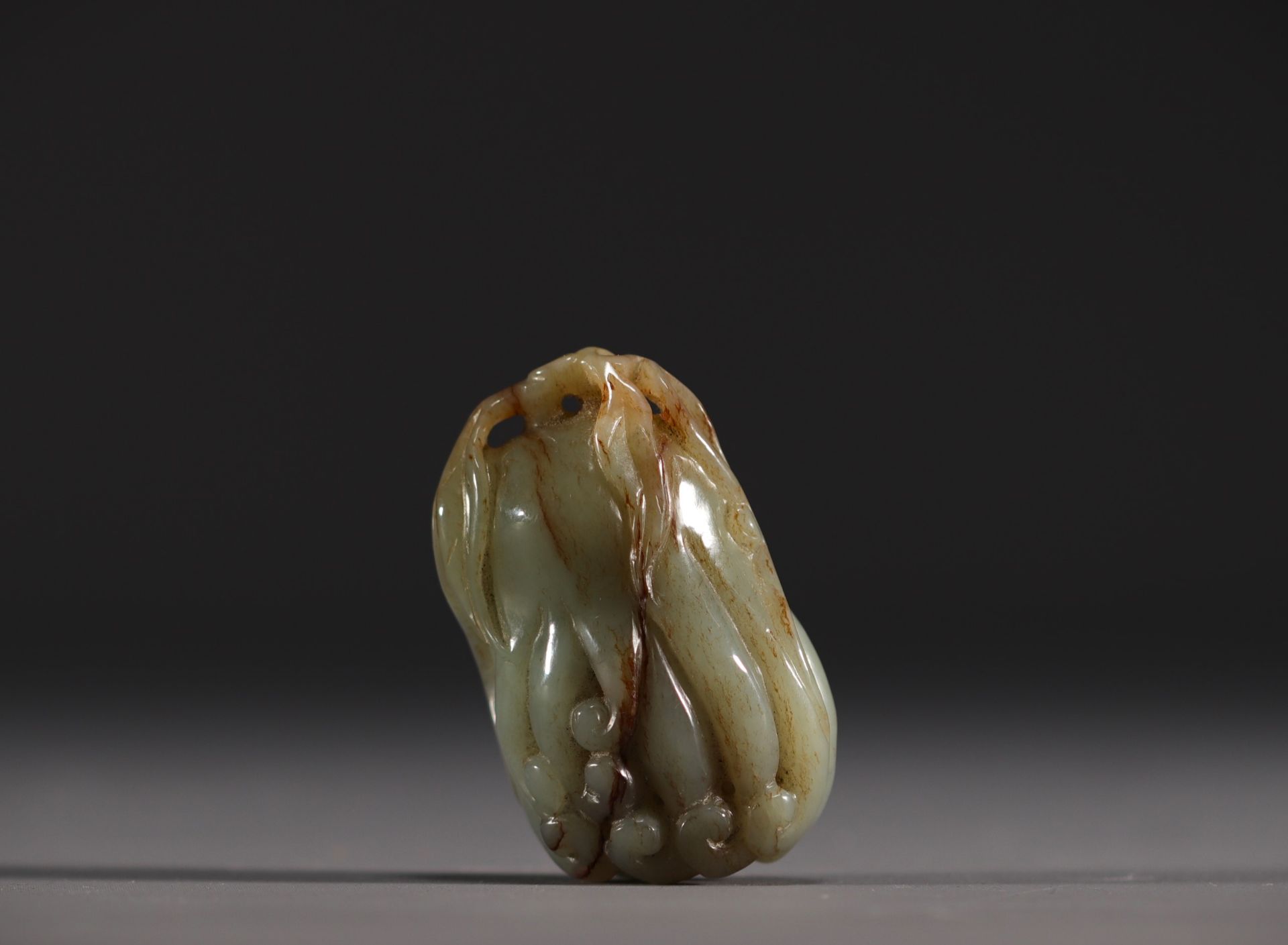 China - "Buddha's hand" Carved jade pendant. - Image 3 of 5
