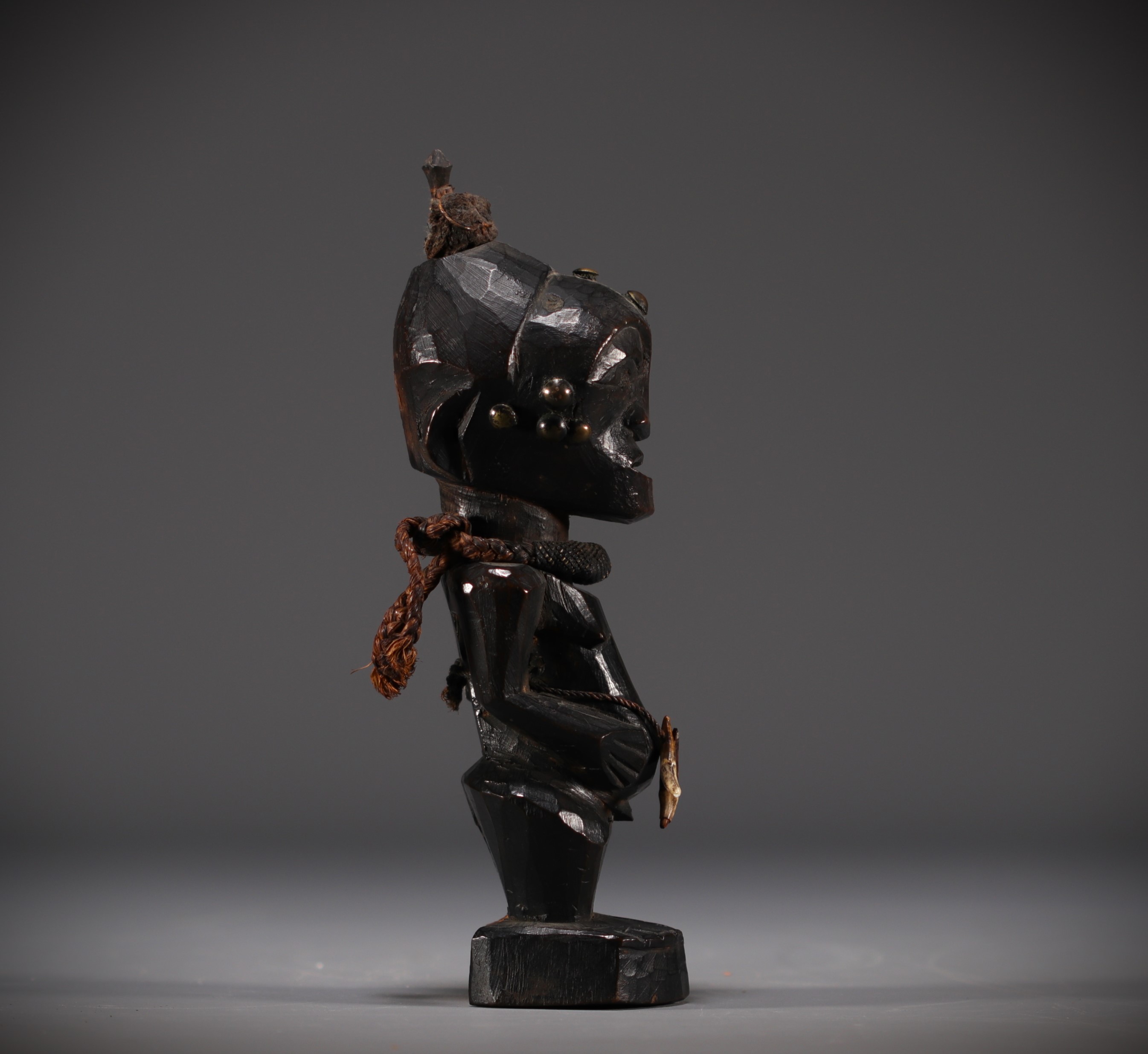 SONGYE ritual figure - collected around 1900 - Rep.Dem.Congo - Image 6 of 7