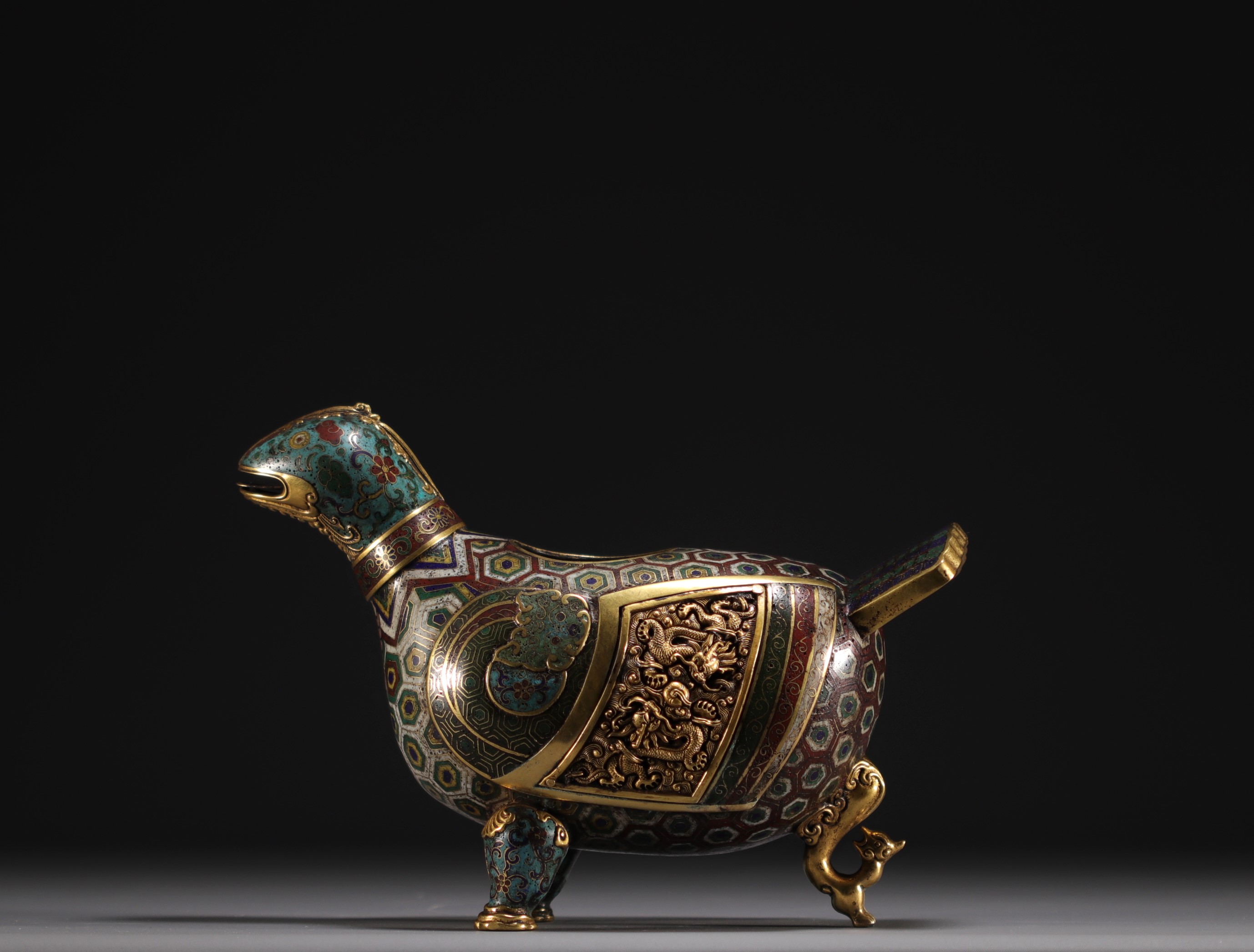 China - Bird-shaped cloisonne bronze perfume burner decorated with dragons, 18th century.