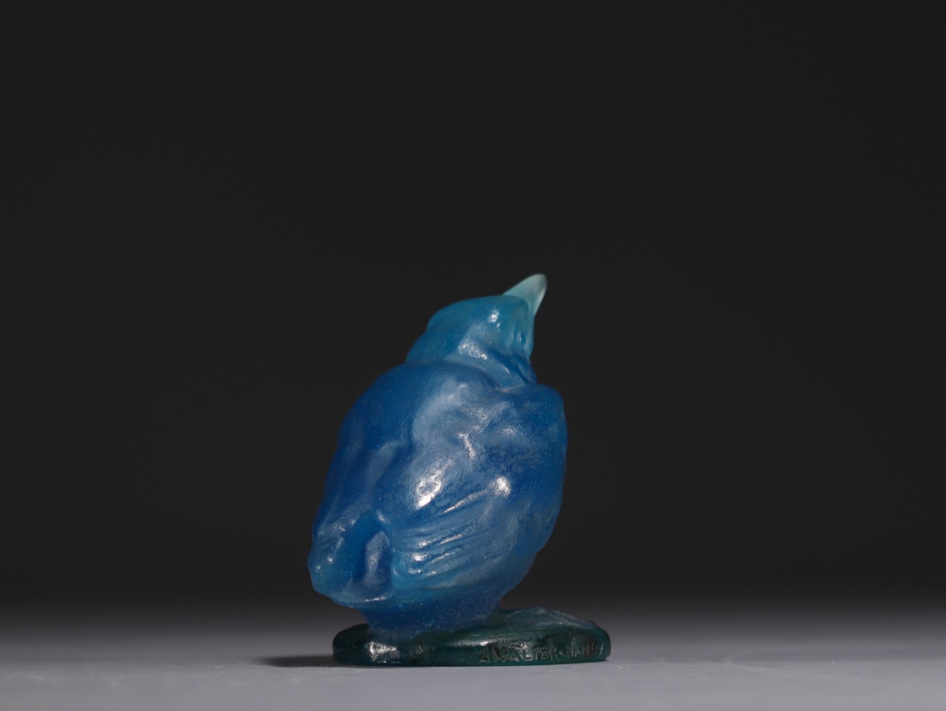 Amalric WALTER (1870-1959) Bird in blue pate de verre, signed on the edge of the base. - Bild 4 aus 4