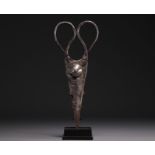 Jean COCTEAU (1889-1963) in the style of. - Pair of scissors in wrought and sculpted iron.