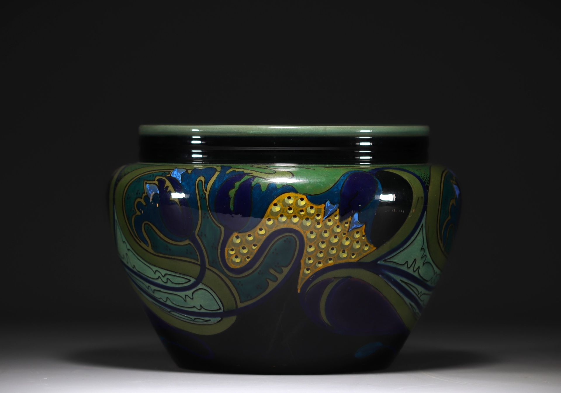 Art Nouveau ceramic vase or bowl from the Gouda factory in the Netherlands. - Image 3 of 6