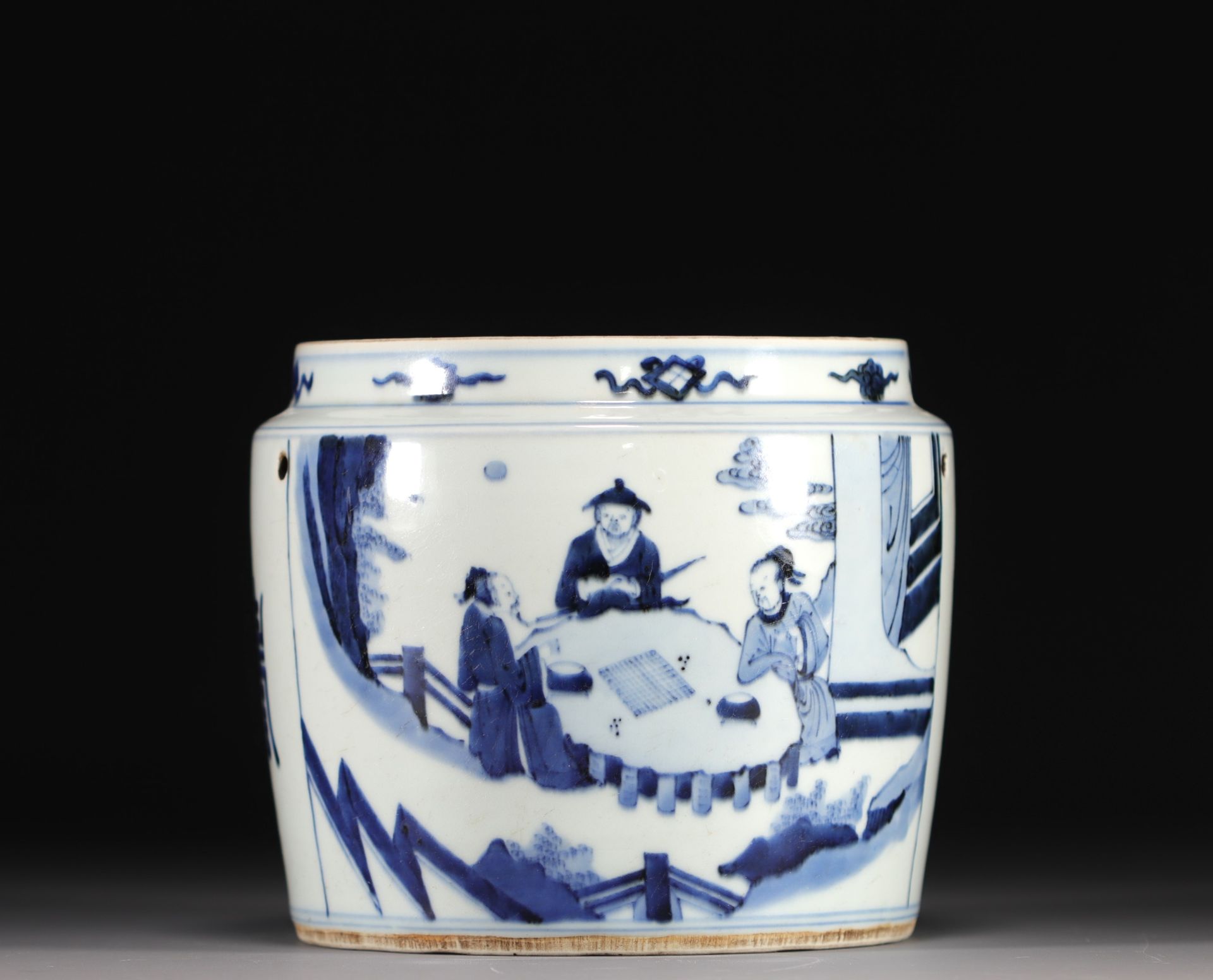 China - Perfume burner in blue porcelain with figures, 18th century. - Bild 3 aus 7