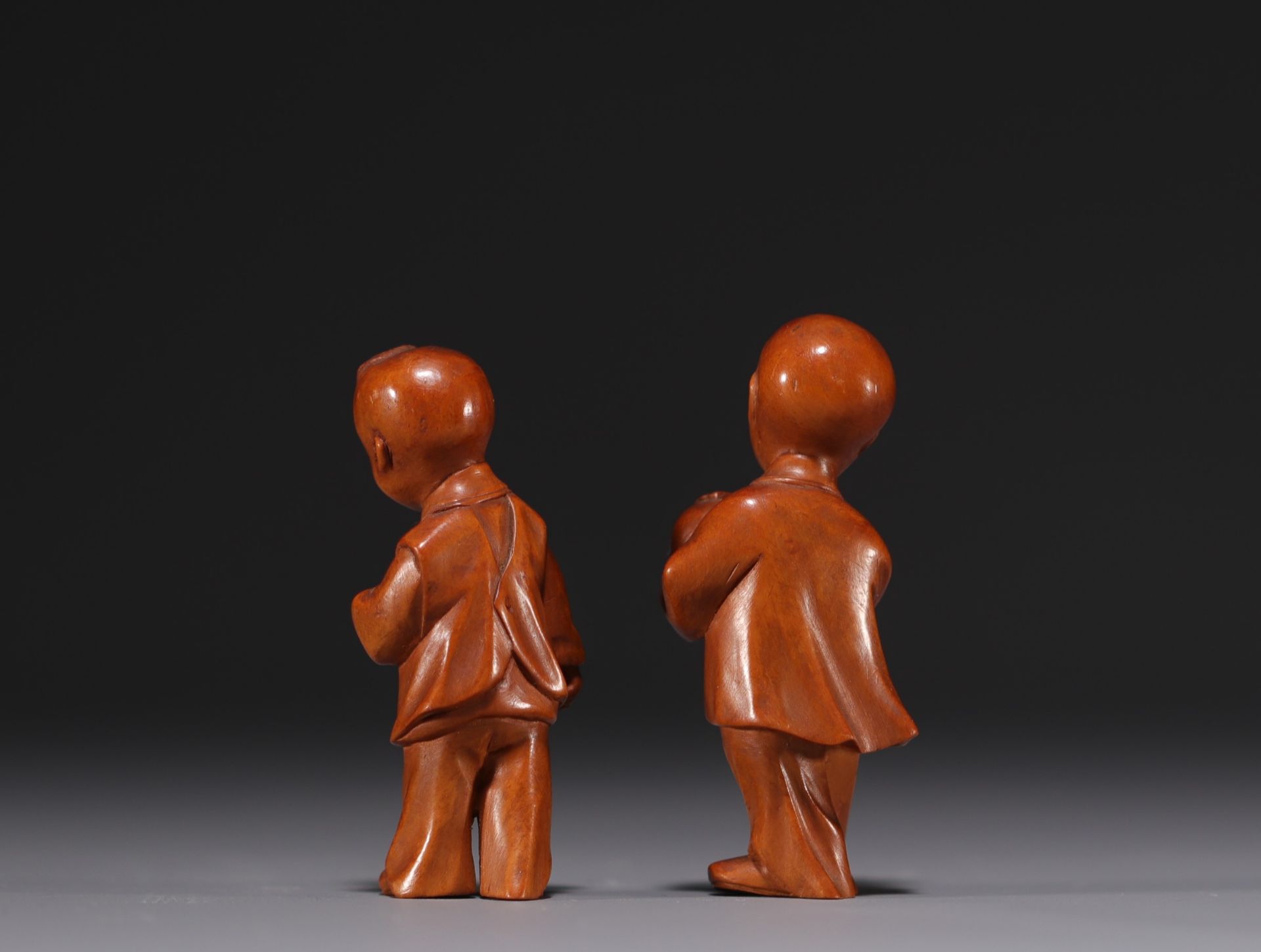 China - Couple of boxwood children, circa 1900/20. - Bild 3 aus 3