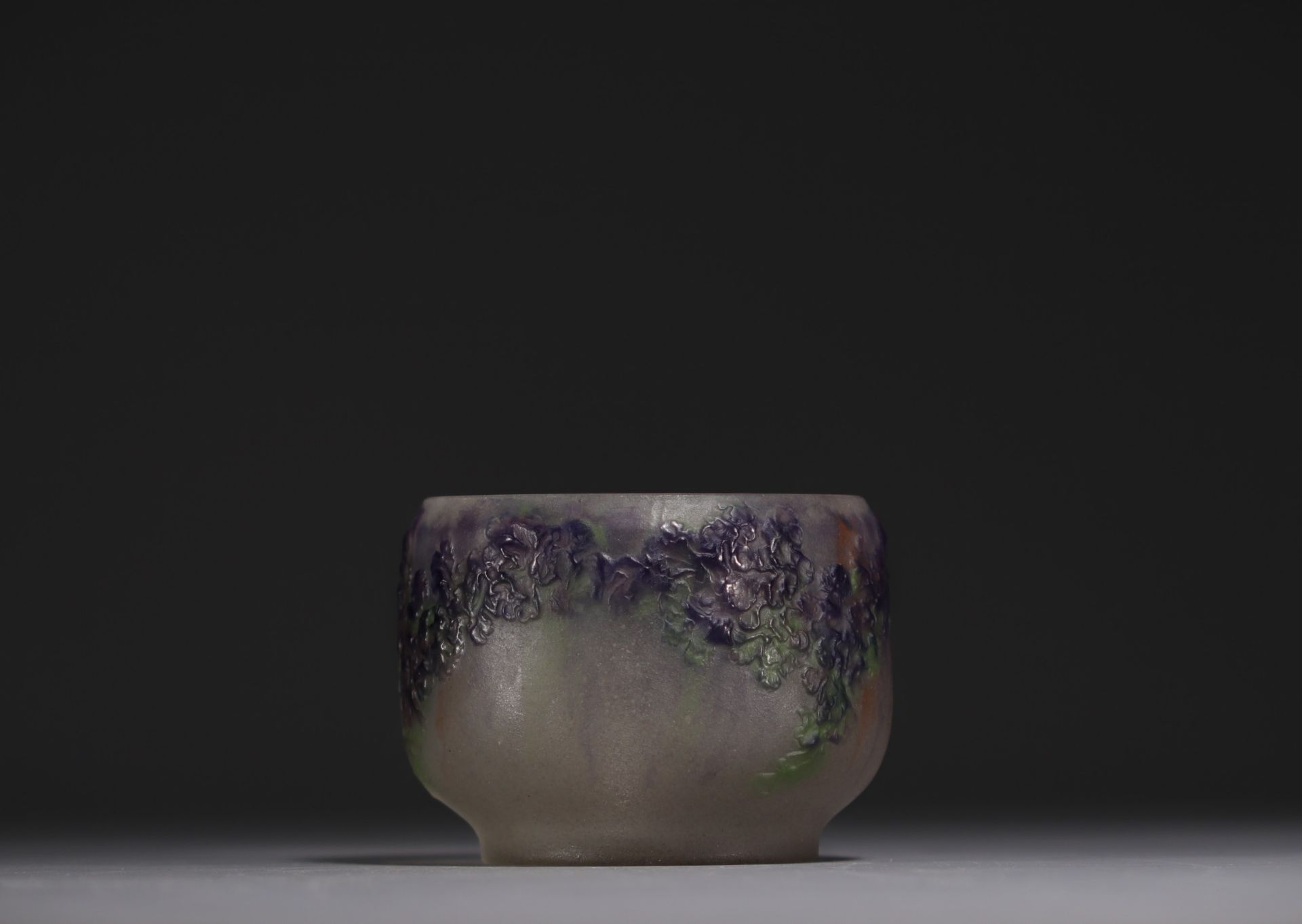 Gabriel ARGY-ROUSSEAU (1885-1953) "Lichen" pate de verre vase circa 1919. Signed. - Image 4 of 4