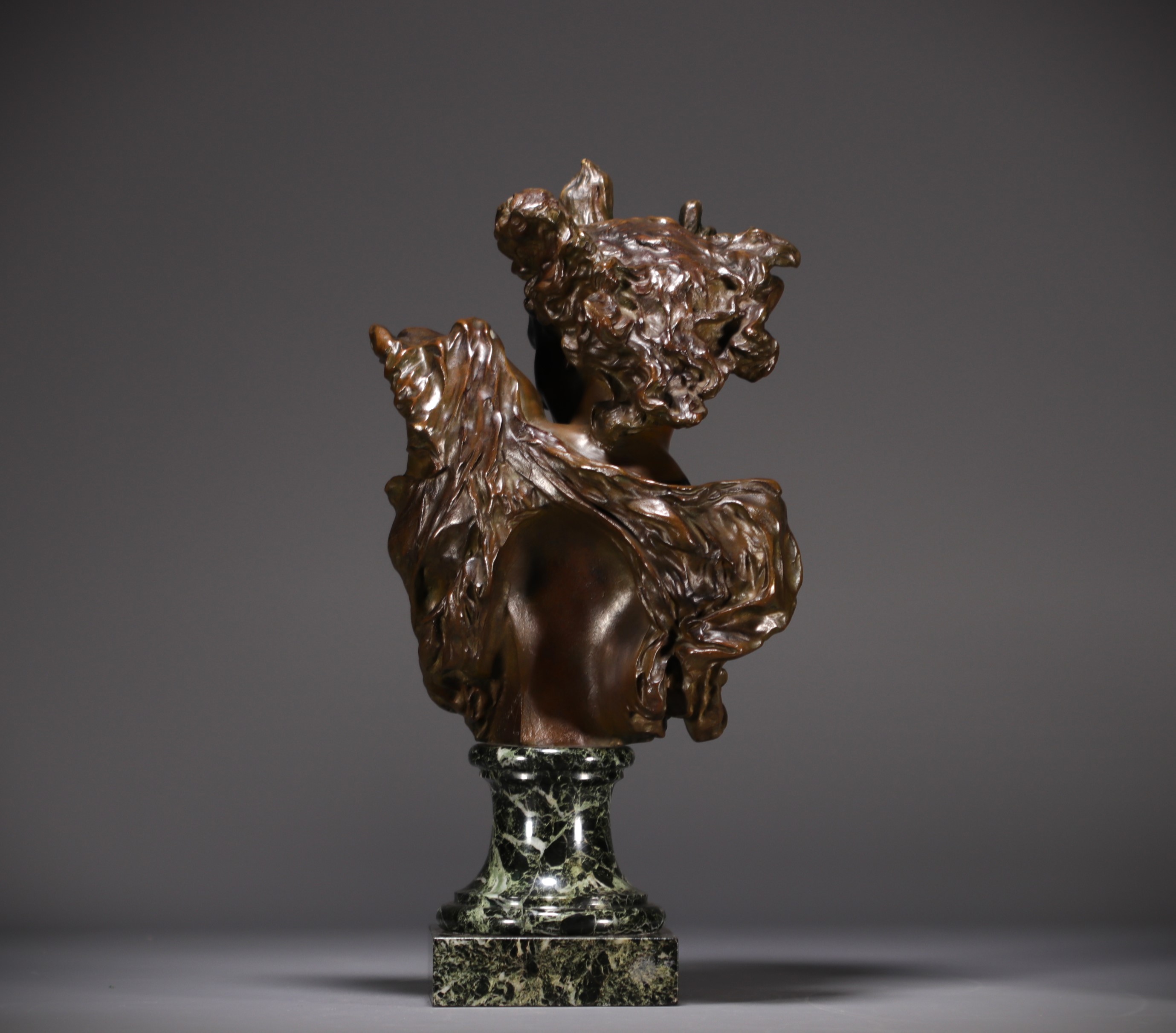 Jean Baptiste CARPEAUX (1827-1875) "Le Genie de la danse" Bust in bronze with medal patina. Signed J - Image 3 of 6