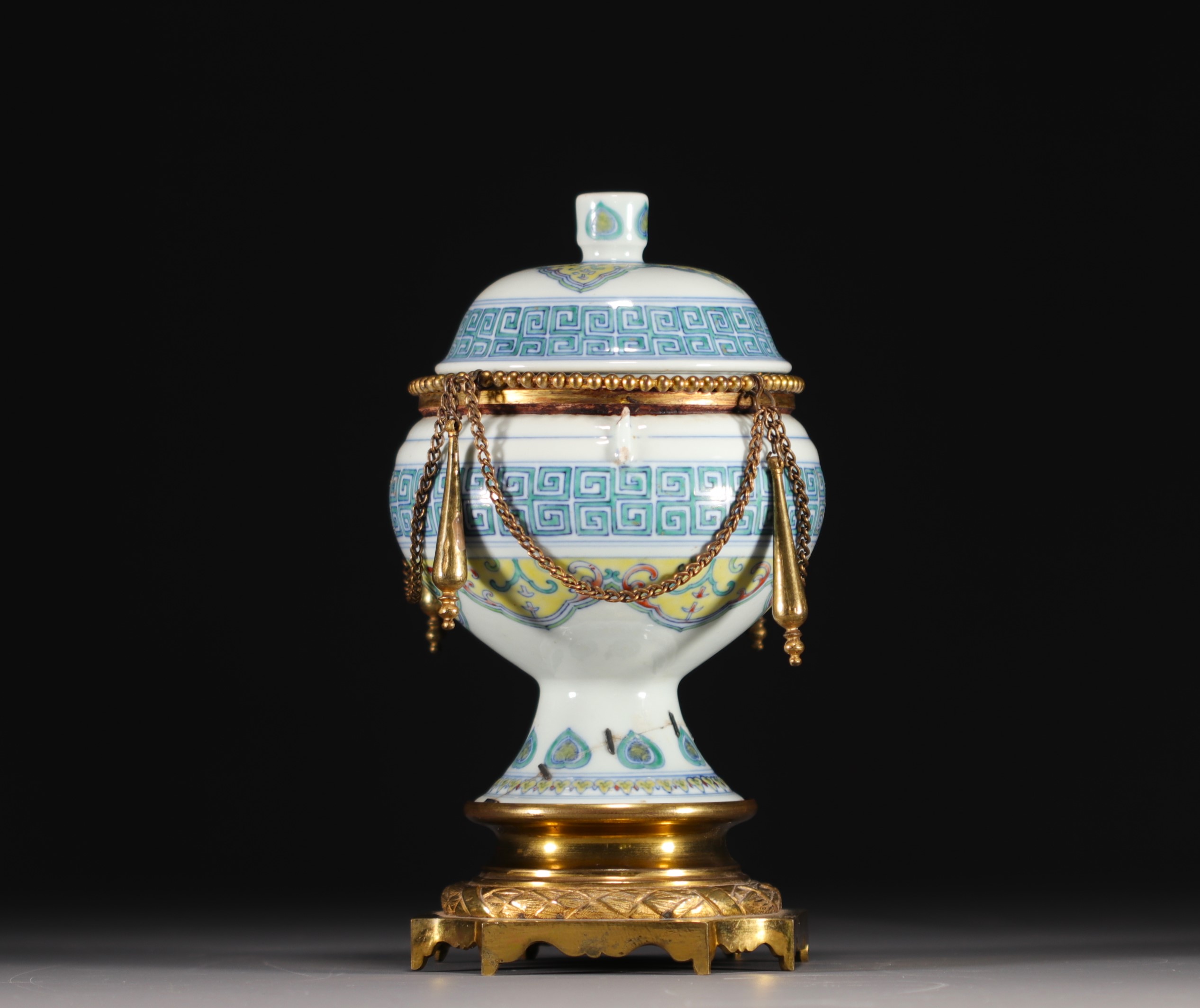 China - Ducai porcelain "Dou" covered vase, bronze mounting, Qianlong mark. - Image 2 of 9