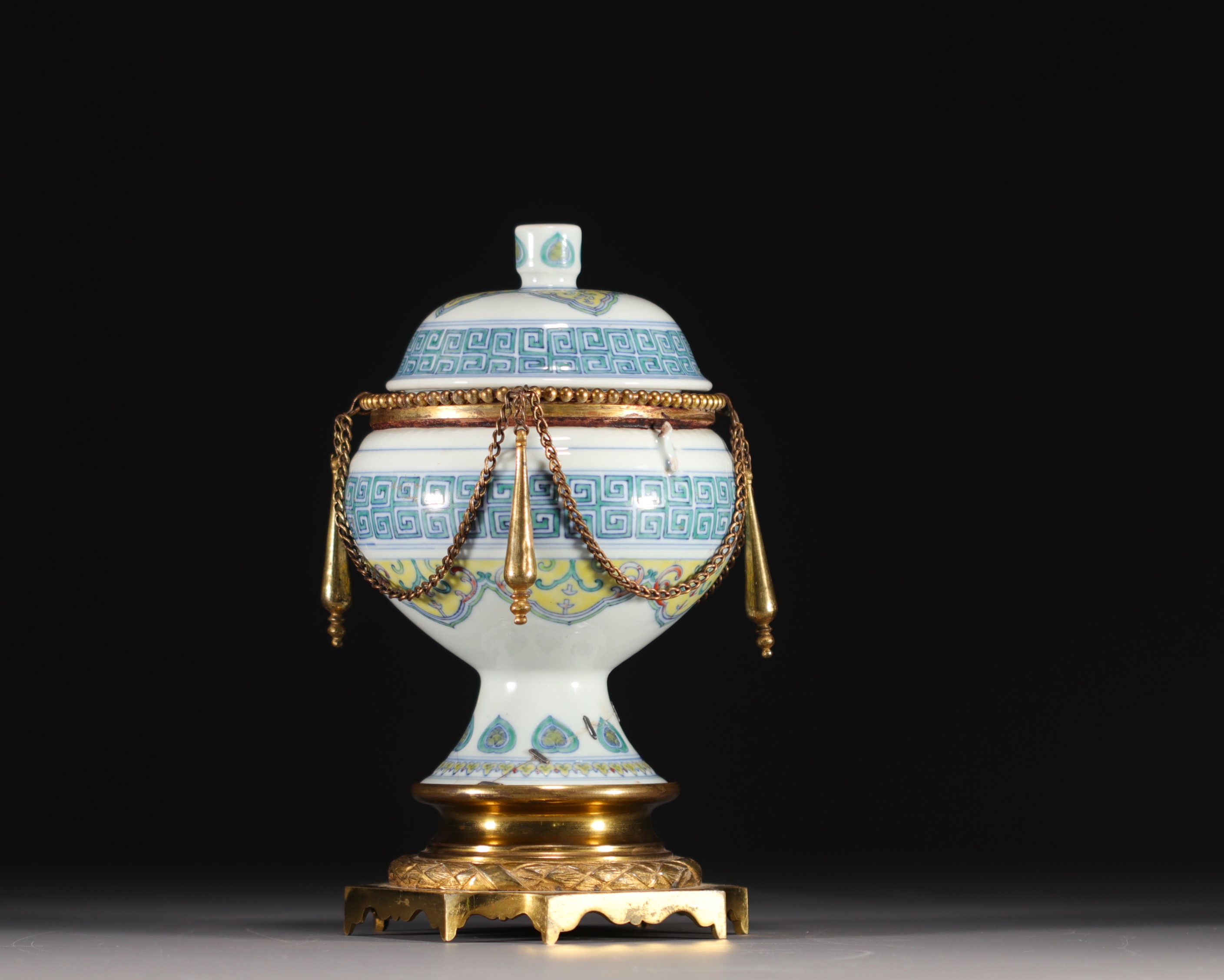 China - Ducai porcelain "Dou" covered vase, bronze mounting, Qianlong mark. - Image 7 of 9