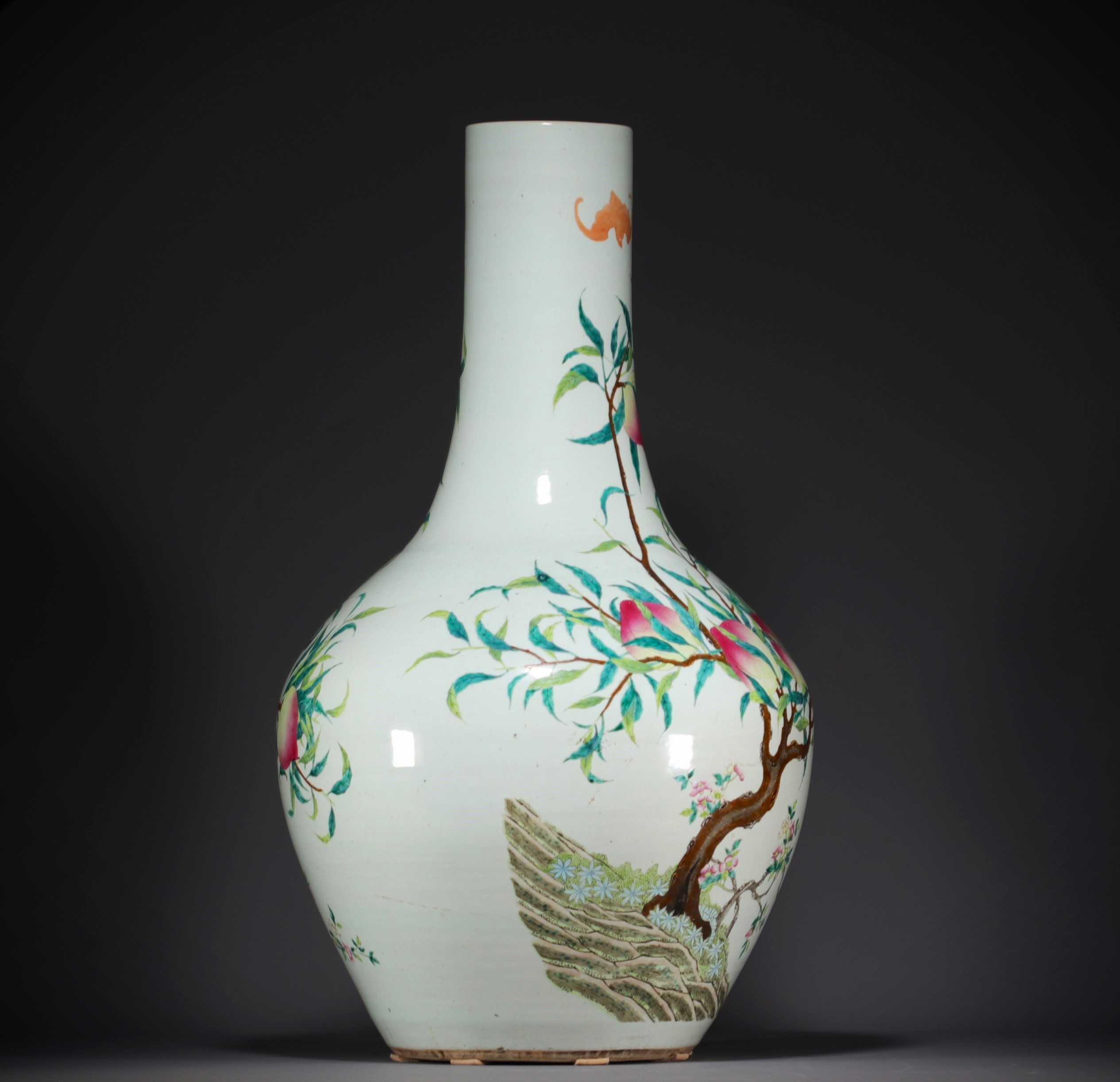 China - Imposing famille rose porcelain vase with nine peaches design, Qing dynasty. (100cm high) - Image 3 of 13