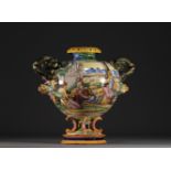 Albarello majolica urn vase decorated with antique scenes.
