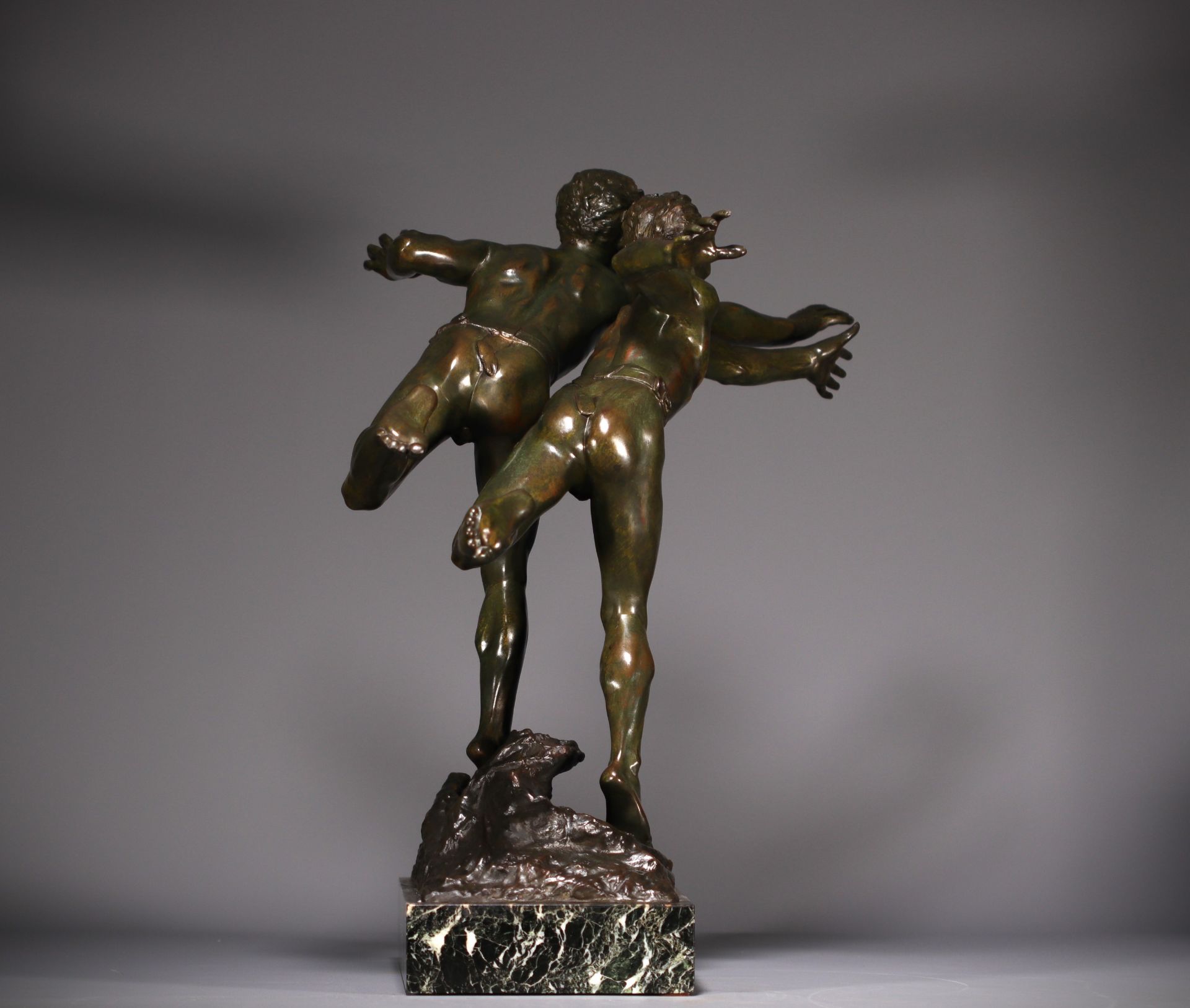 Edouard DROUOT (1859-1945) "La course" Bronze with green and brown shaded patina, on a marble base,  - Bild 4 aus 8