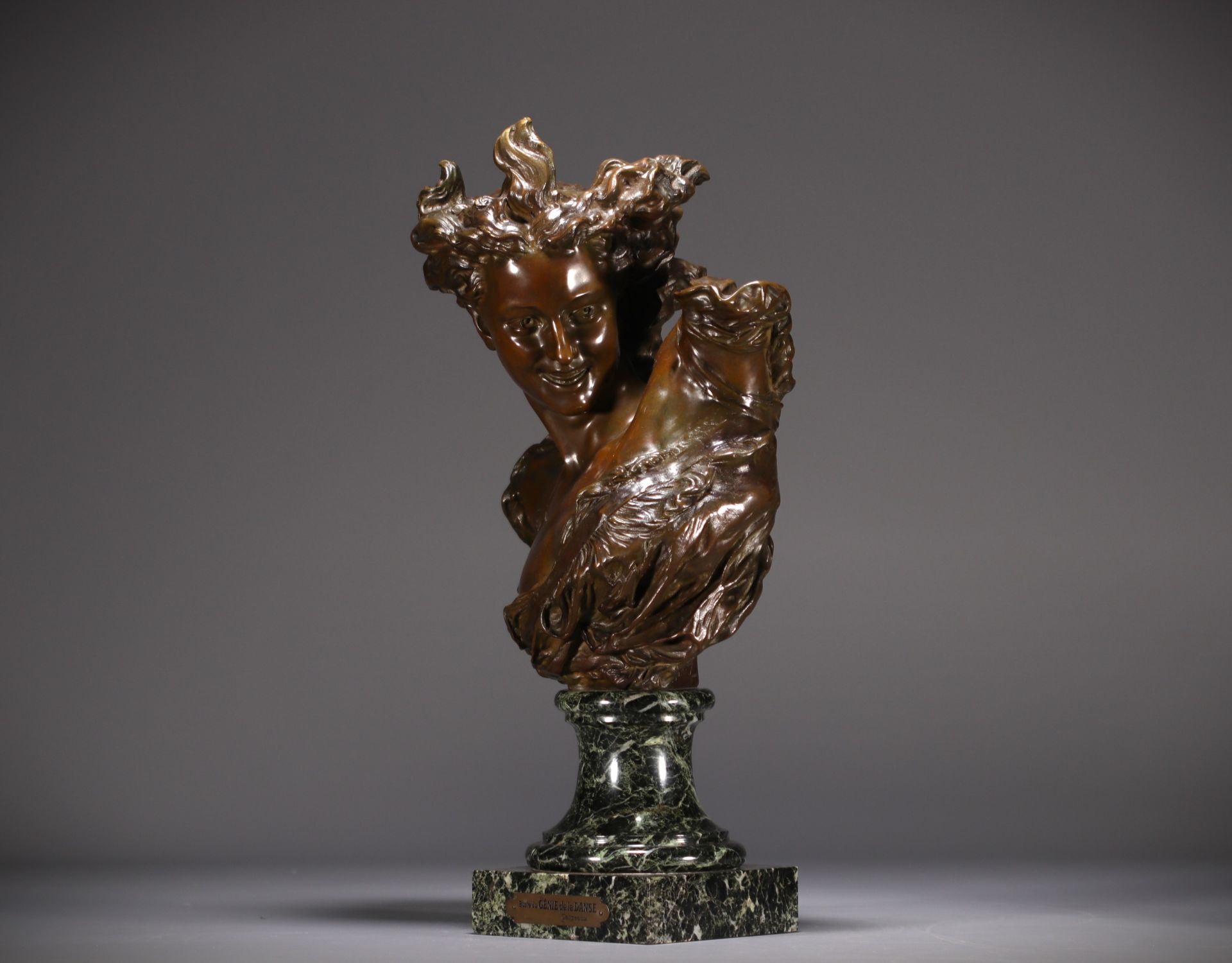 Jean Baptiste CARPEAUX (1827-1875) "Le Genie de la danse" Bust in bronze with medal patina. Signed J - Image 2 of 6